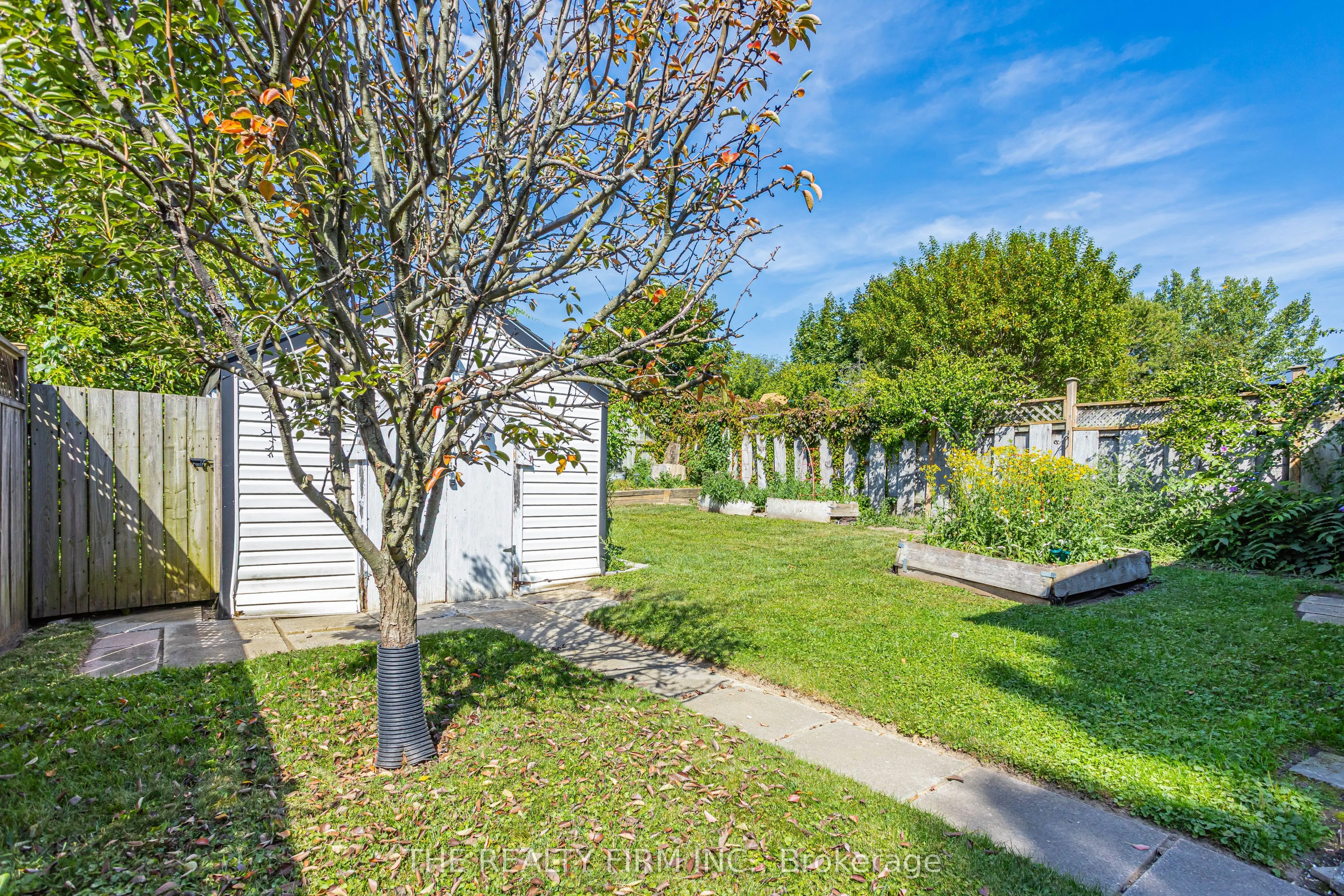 681 Ladybrook Crescent