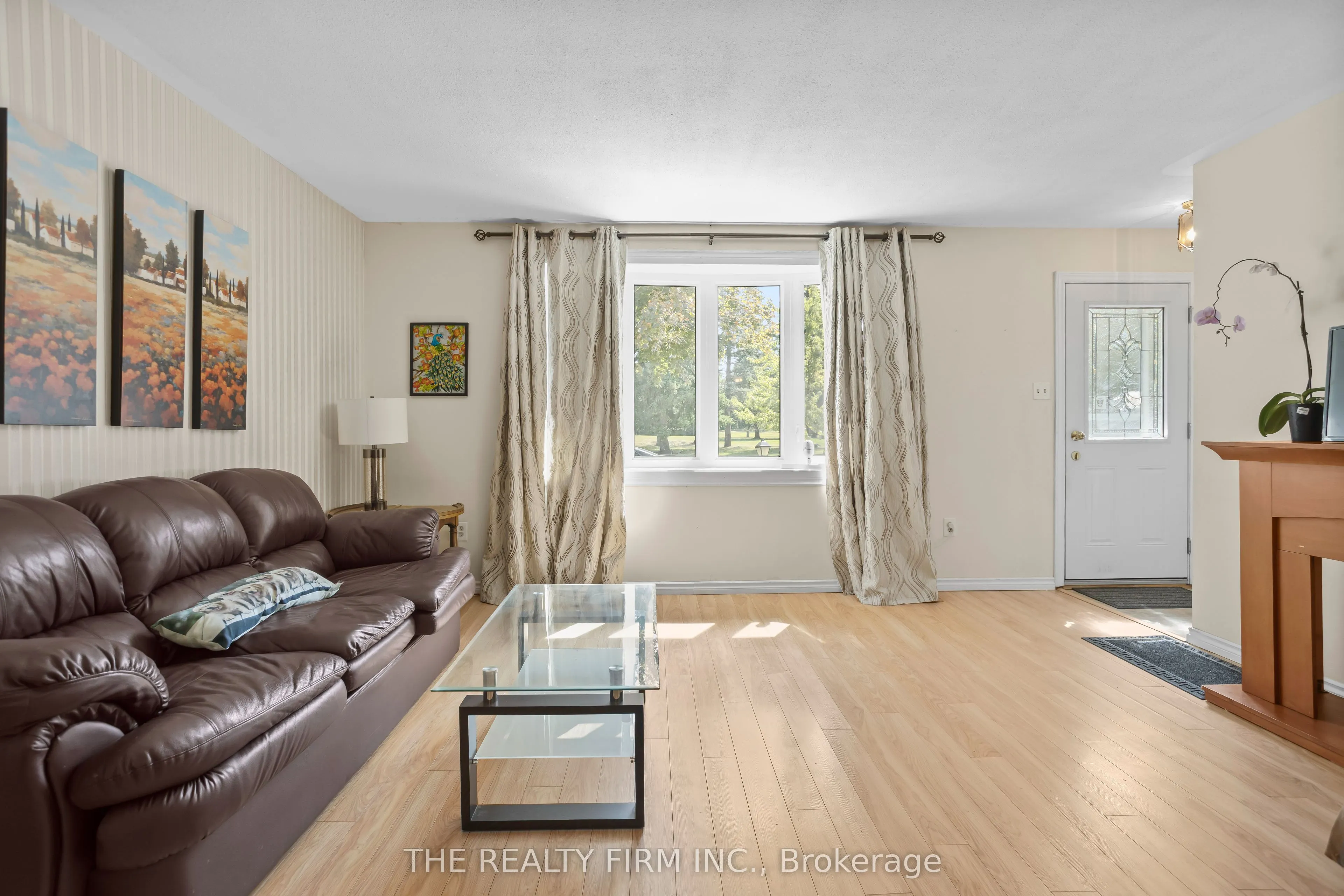 681 Ladybrook Crescent