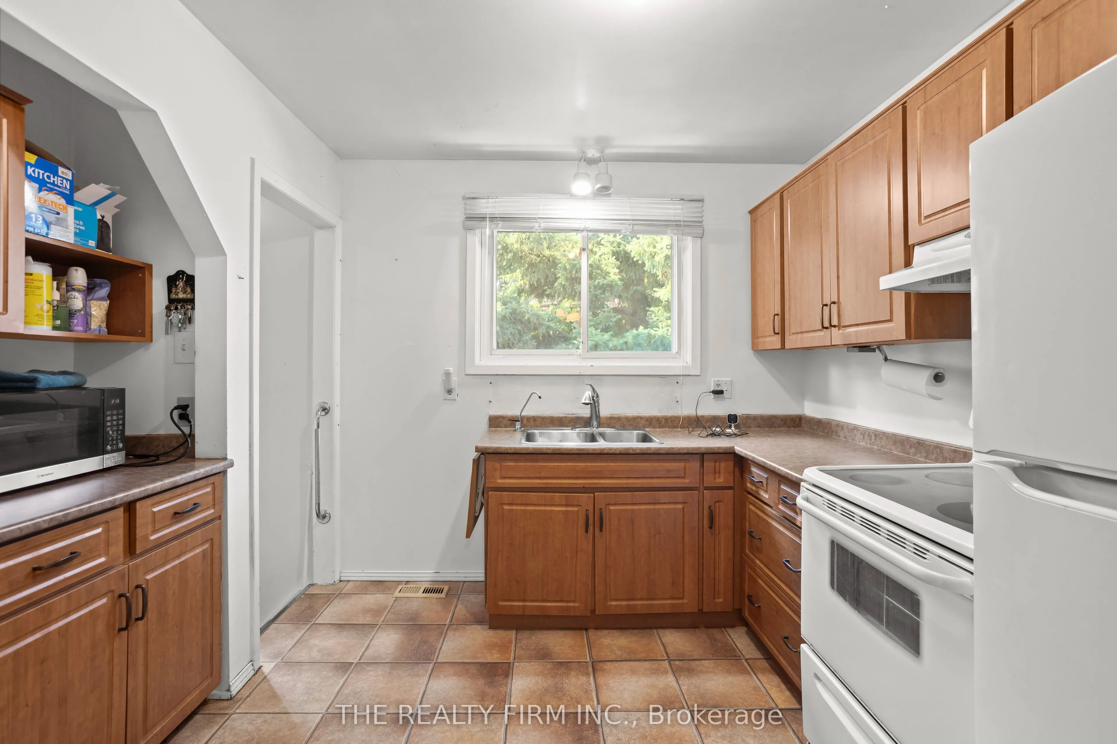 681 Ladybrook Crescent