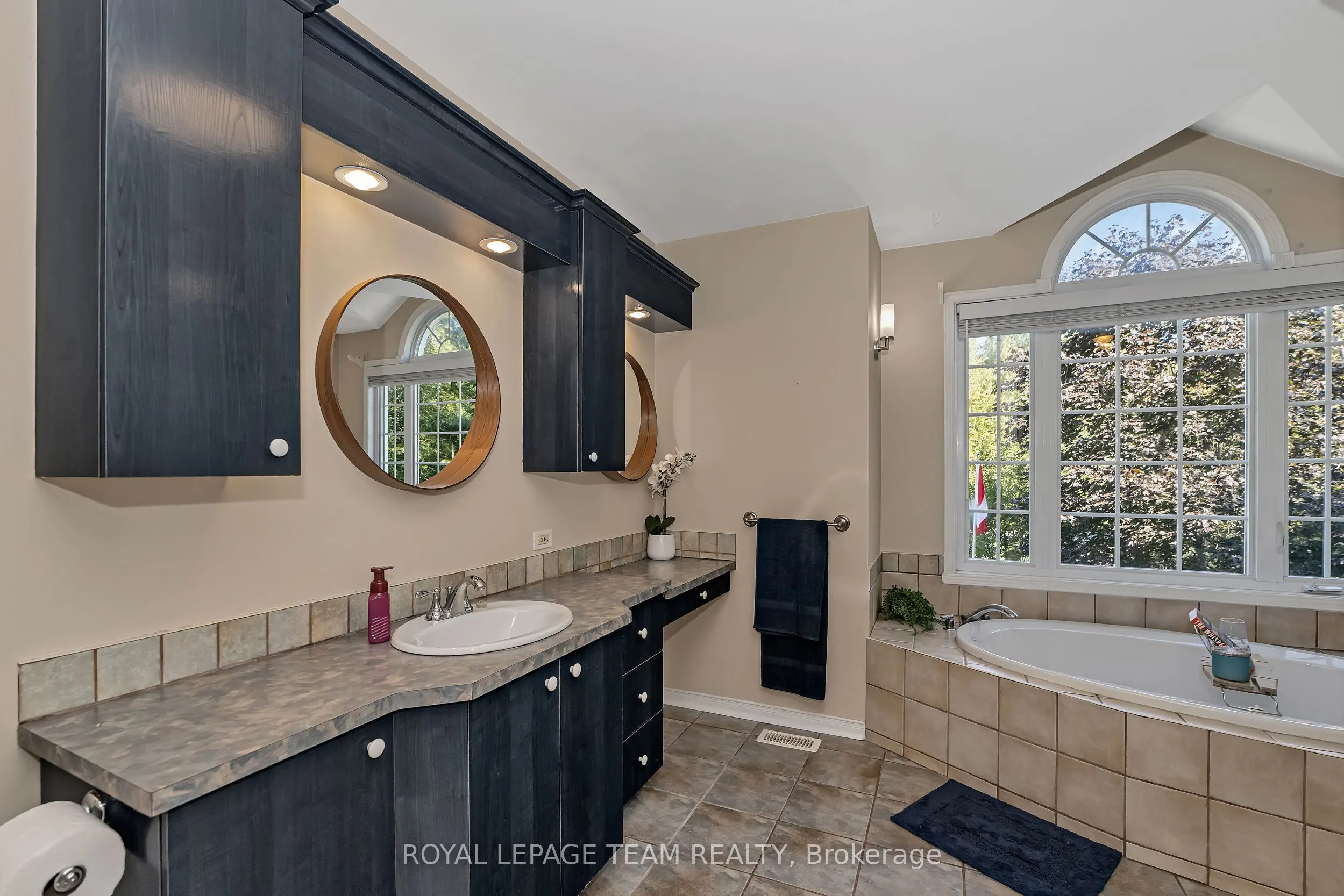 154 Cardinal Crescent