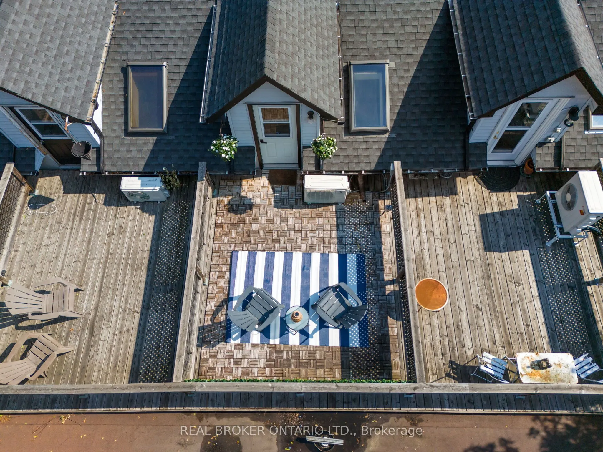 23 Macaulay Street W, #2