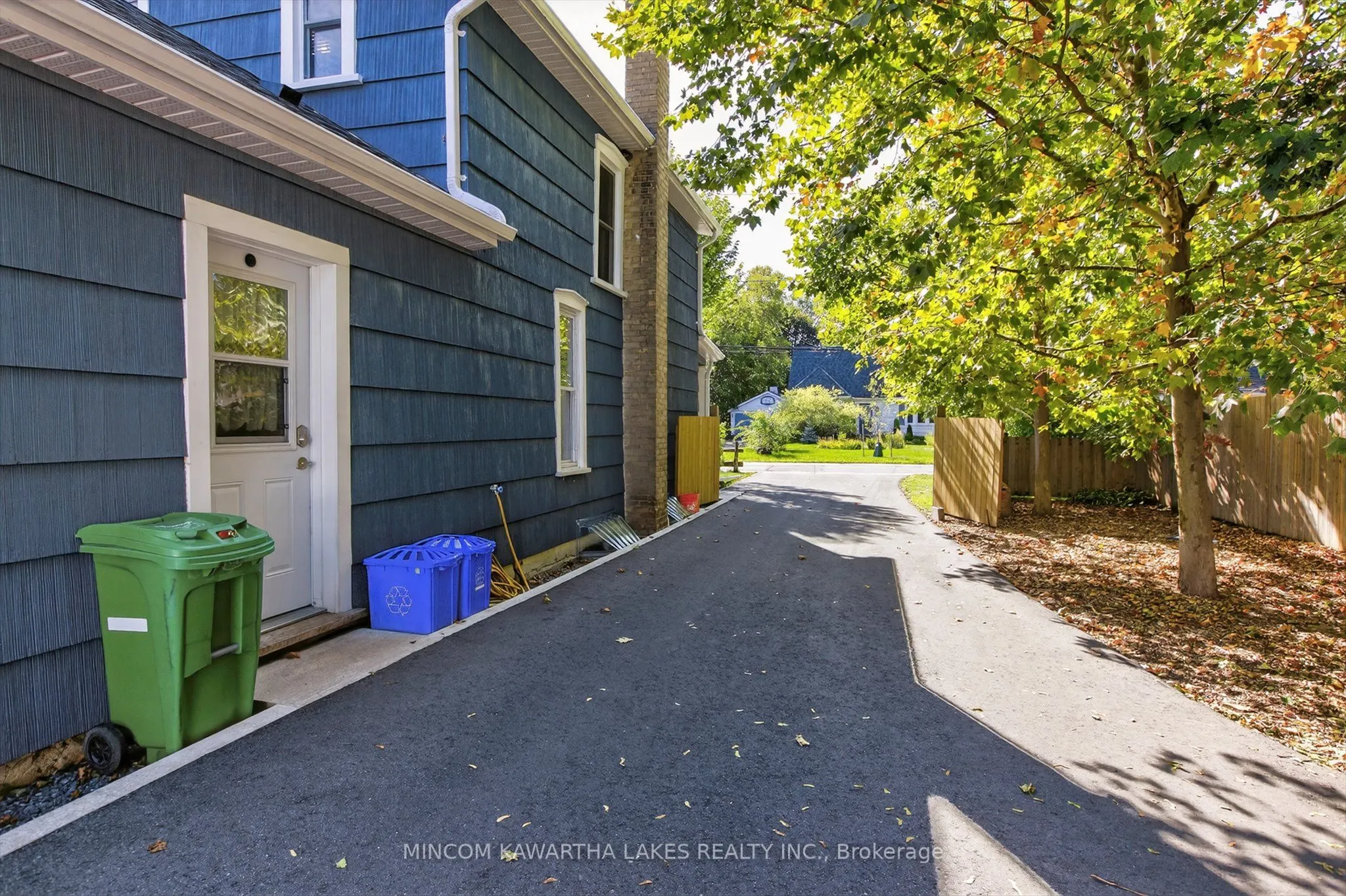 644 Lundys Lane