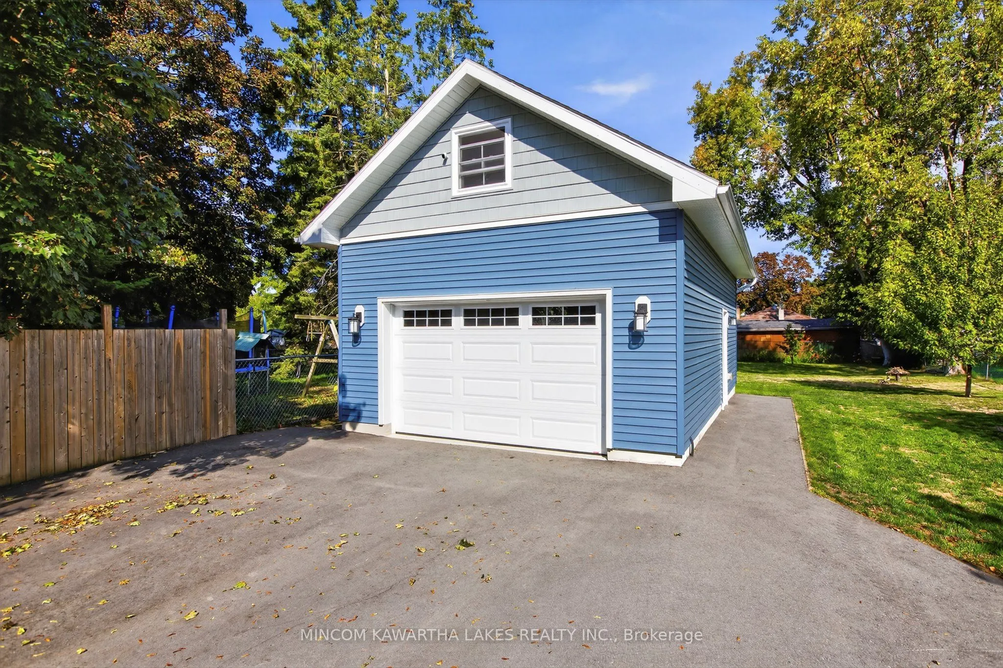 644 Lundys Lane