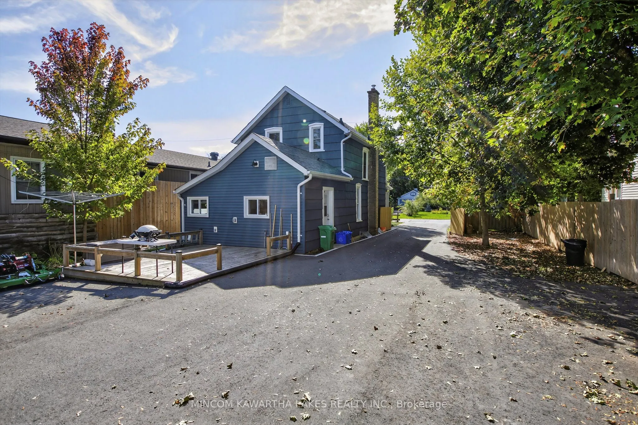 644 Lundys Lane