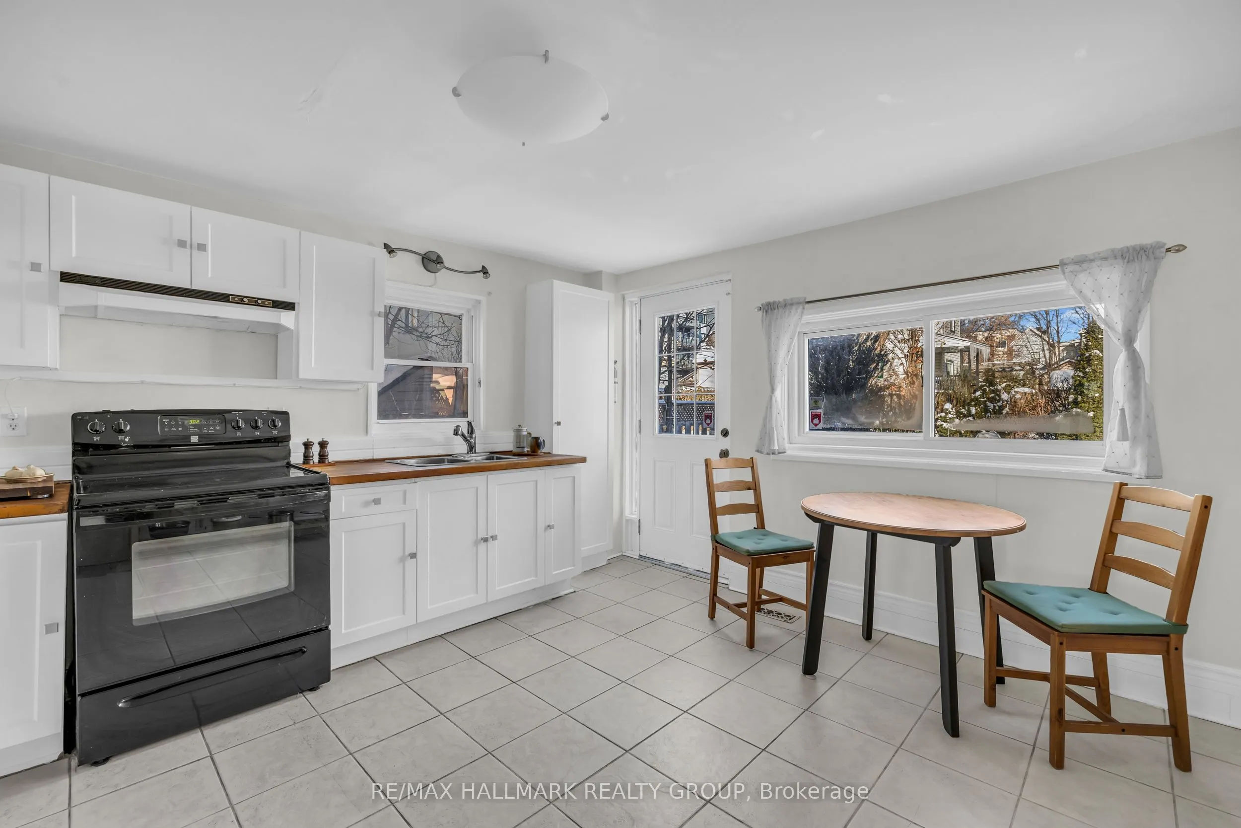 477 BOOTH Street