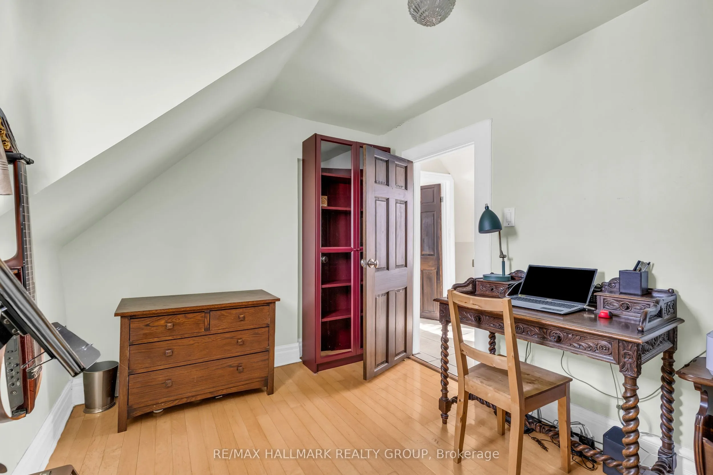 477 BOOTH Street