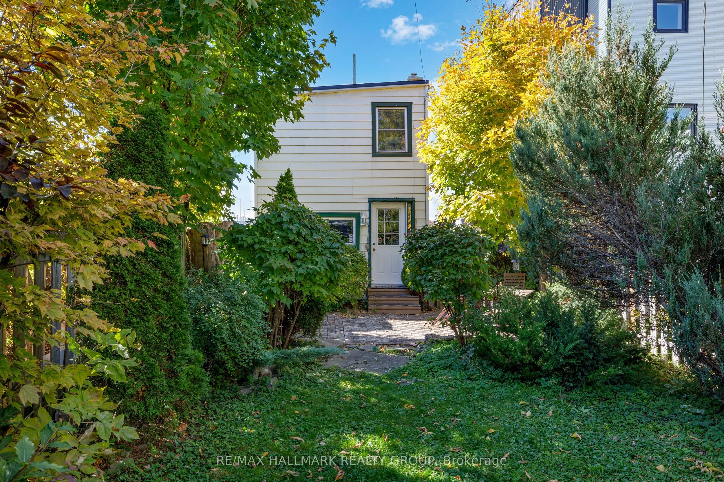 477 BOOTH Street
