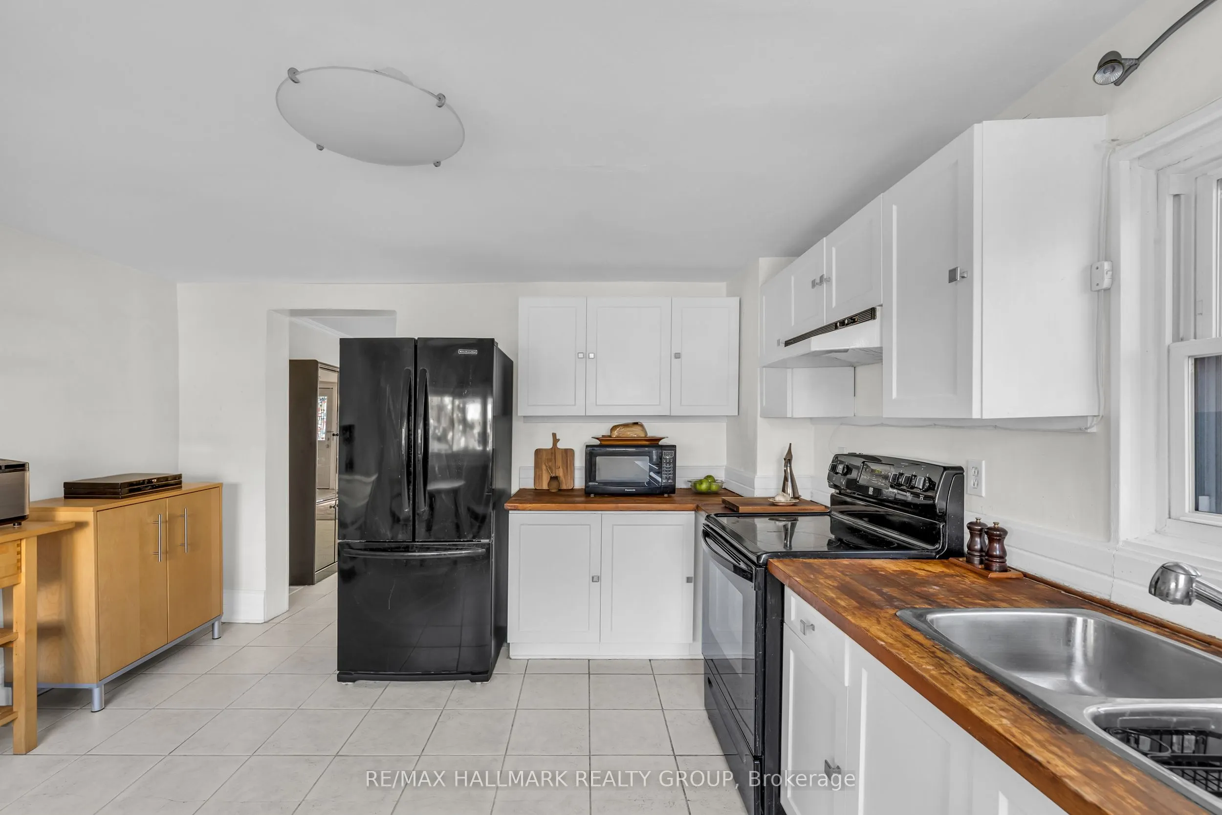 477 BOOTH Street