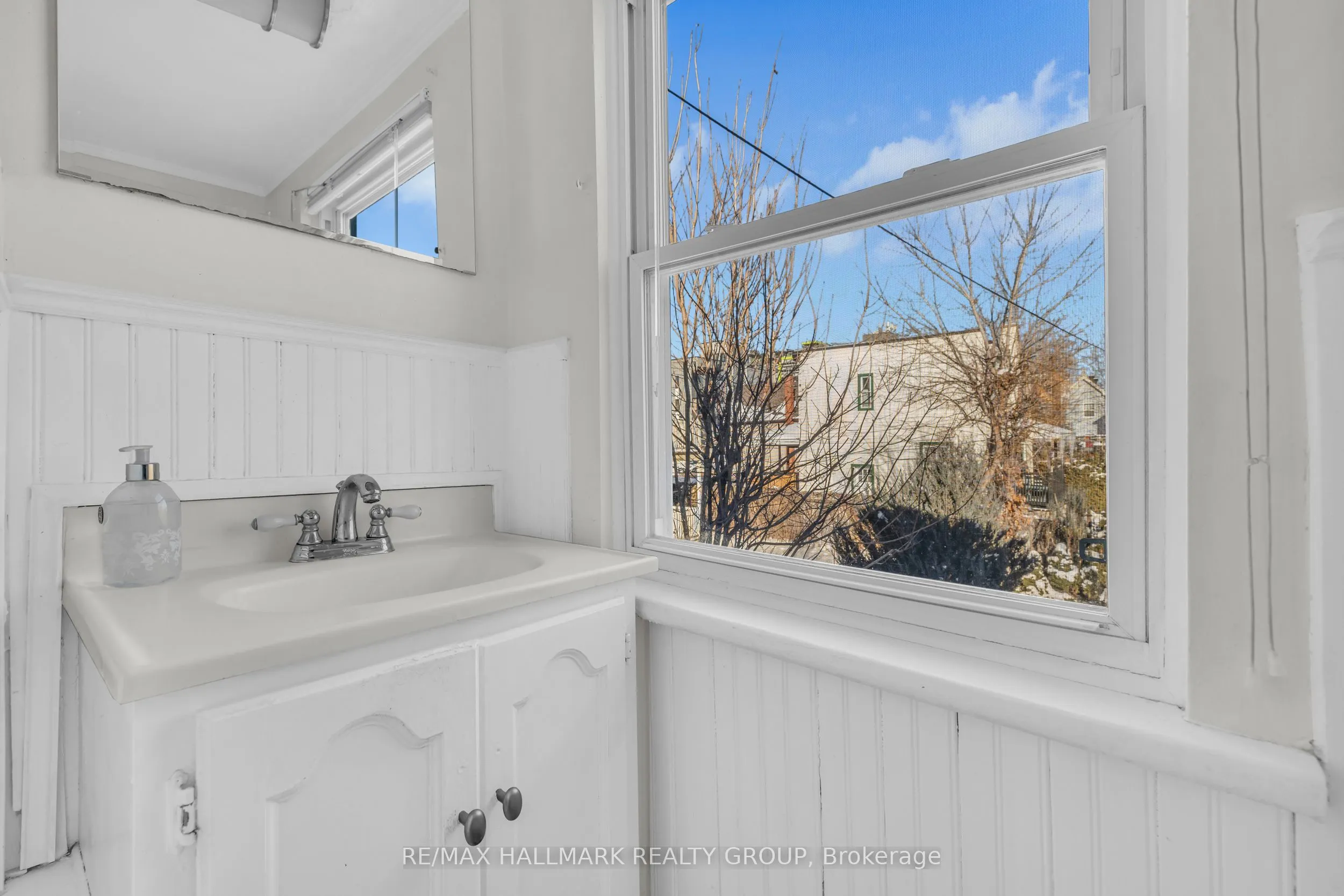 477 BOOTH Street