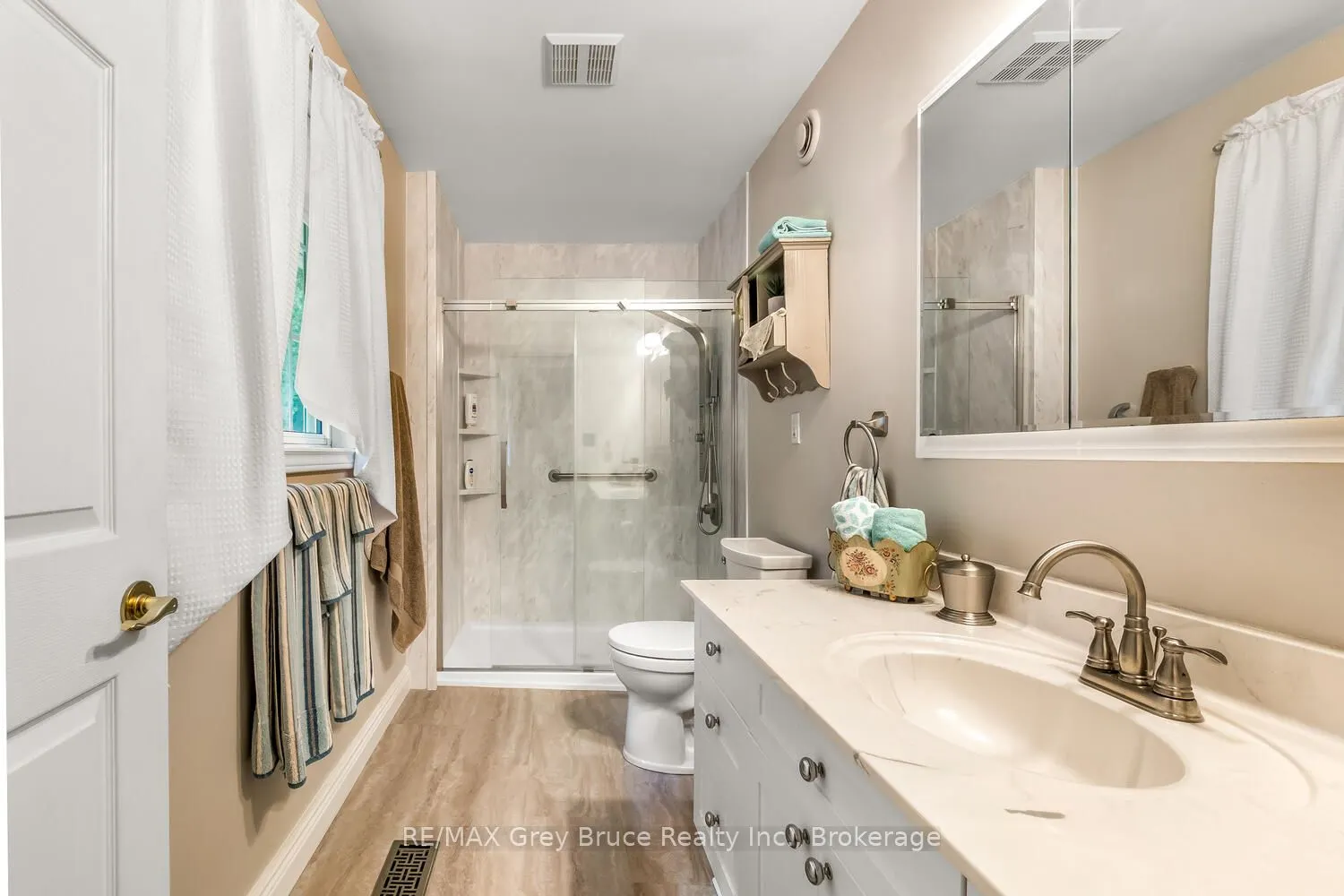 501204 Grey 1 Road