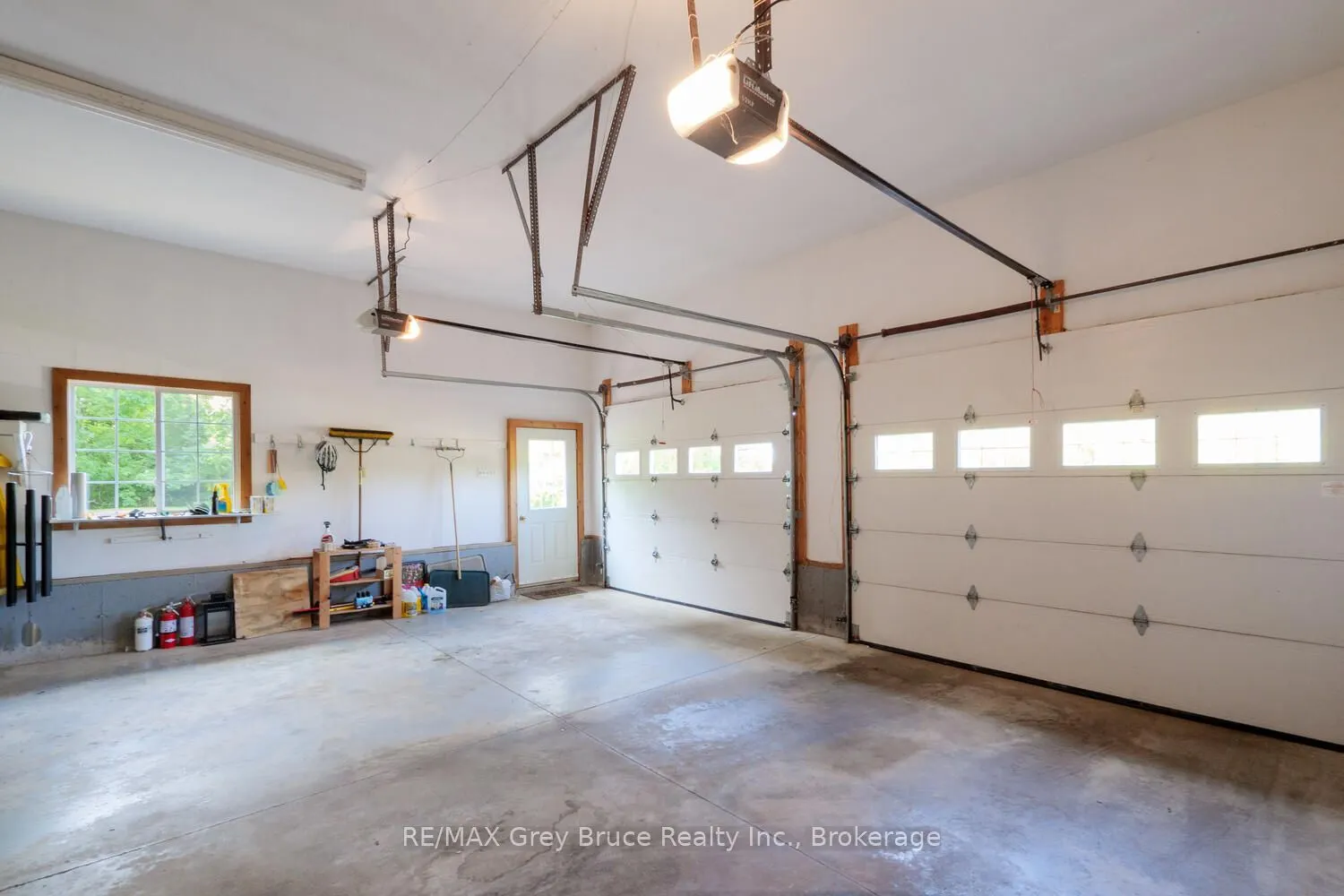 501204 Grey 1 Road