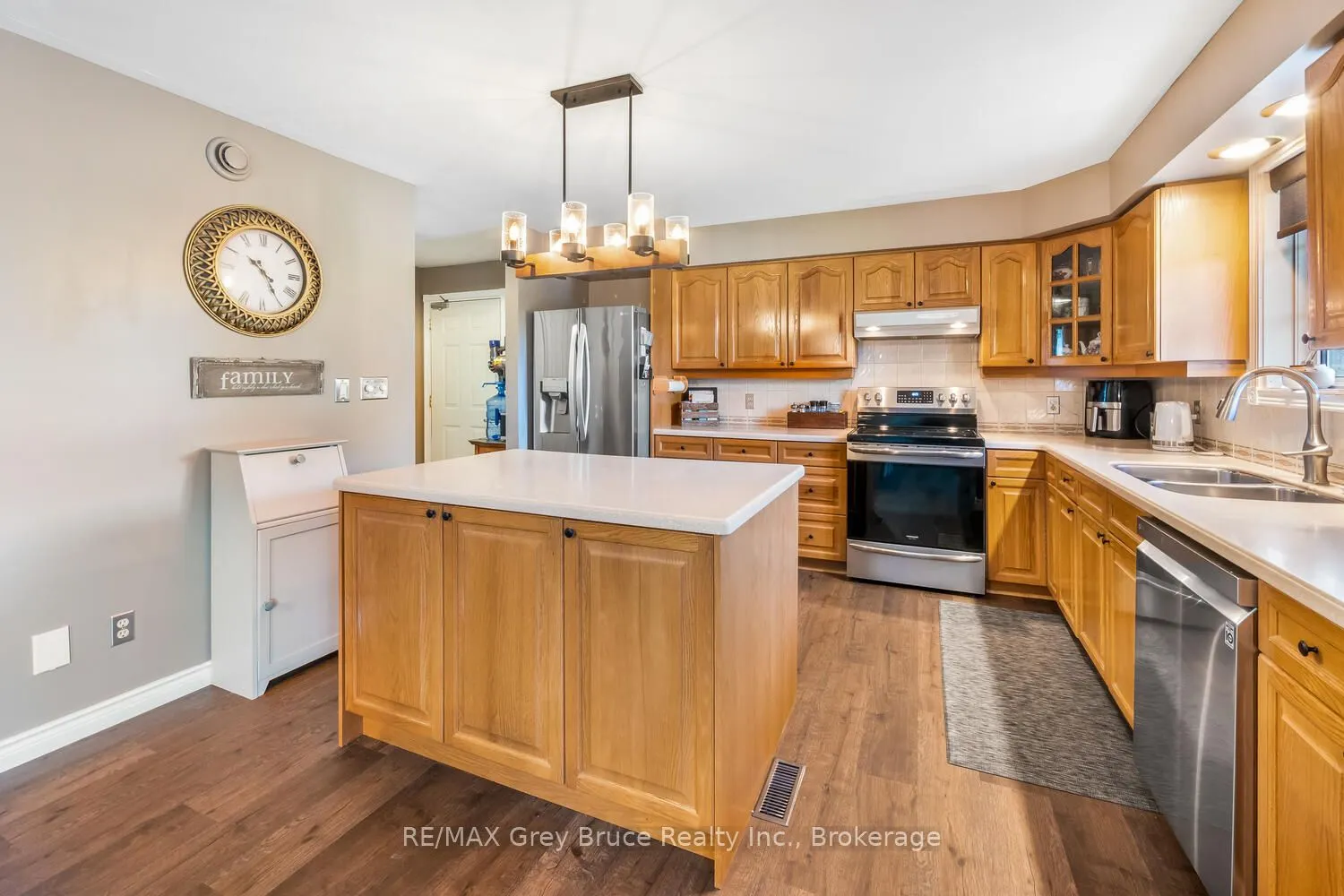 501204 Grey 1 Road