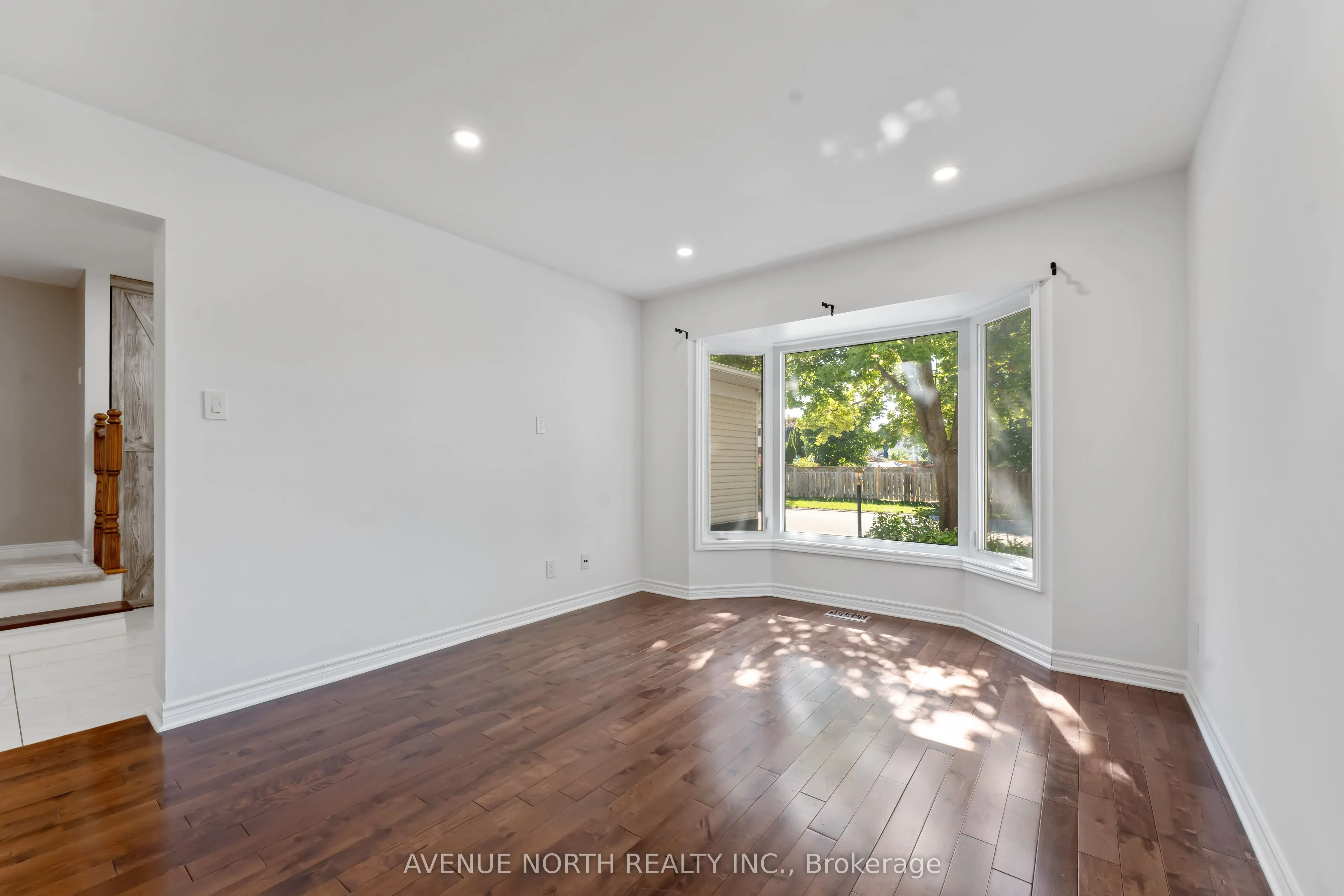 33 SARRAZIN Way