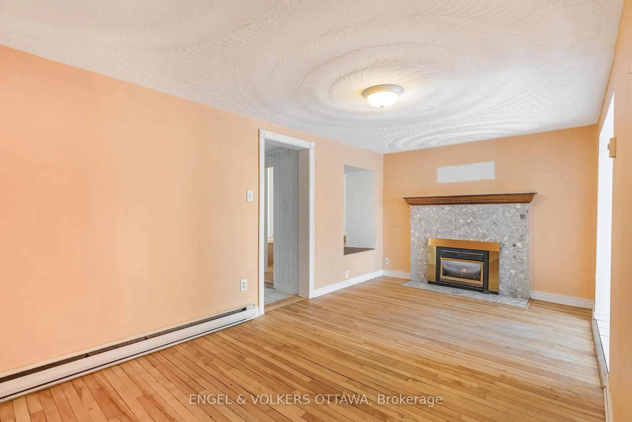 467 Edgeworth Avenue