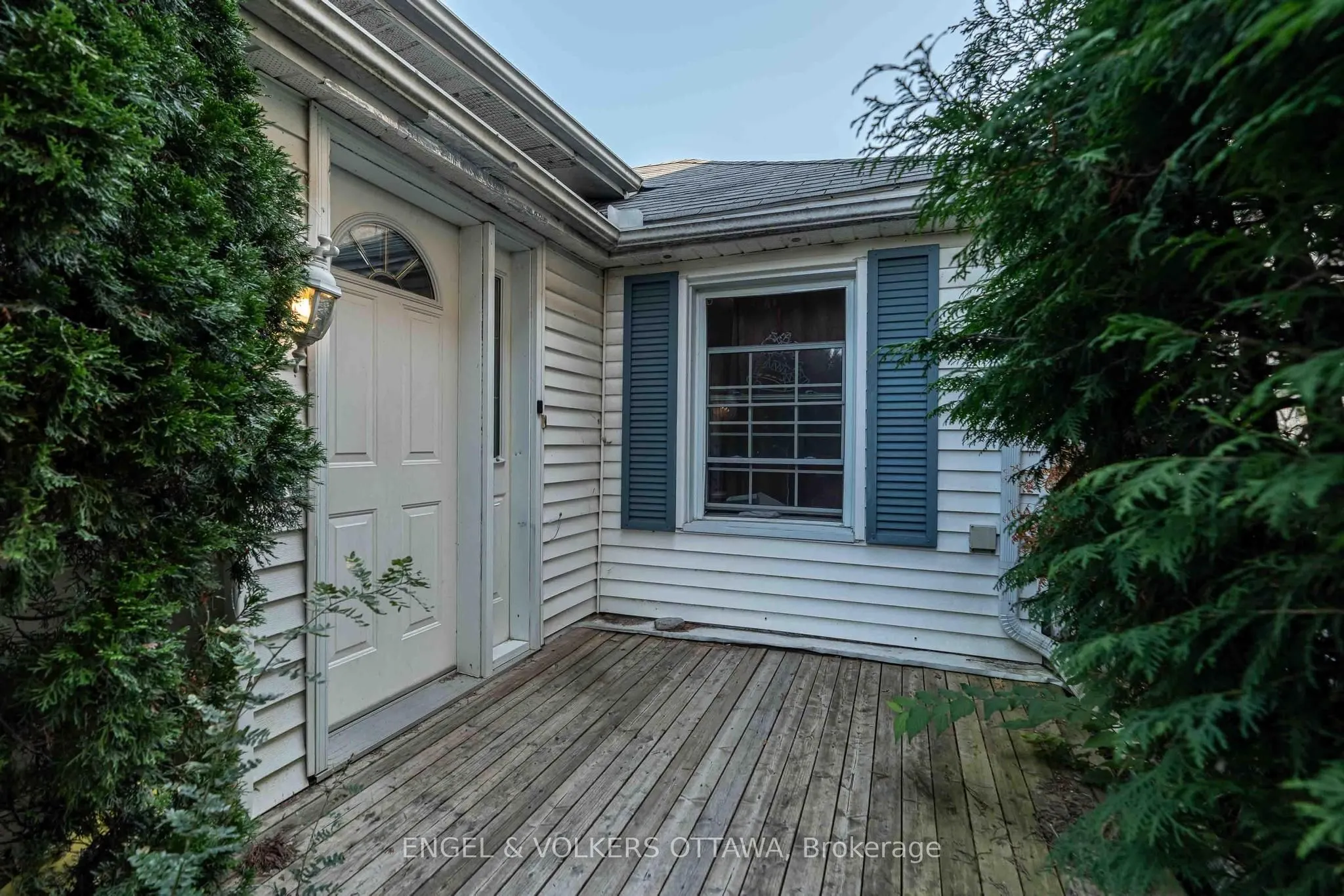467 Edgeworth Avenue