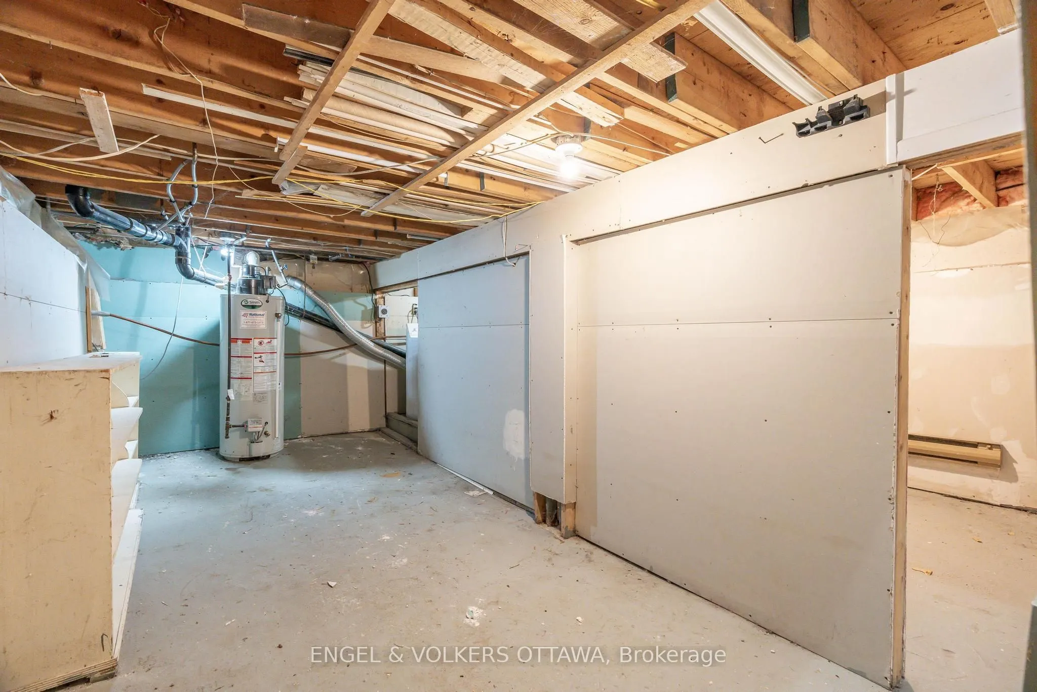 467 Edgeworth Avenue