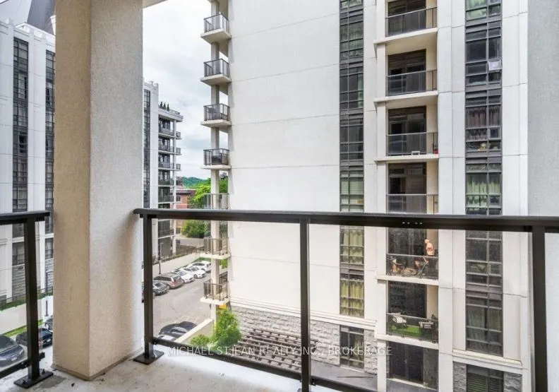 81 Robinson Street, #503