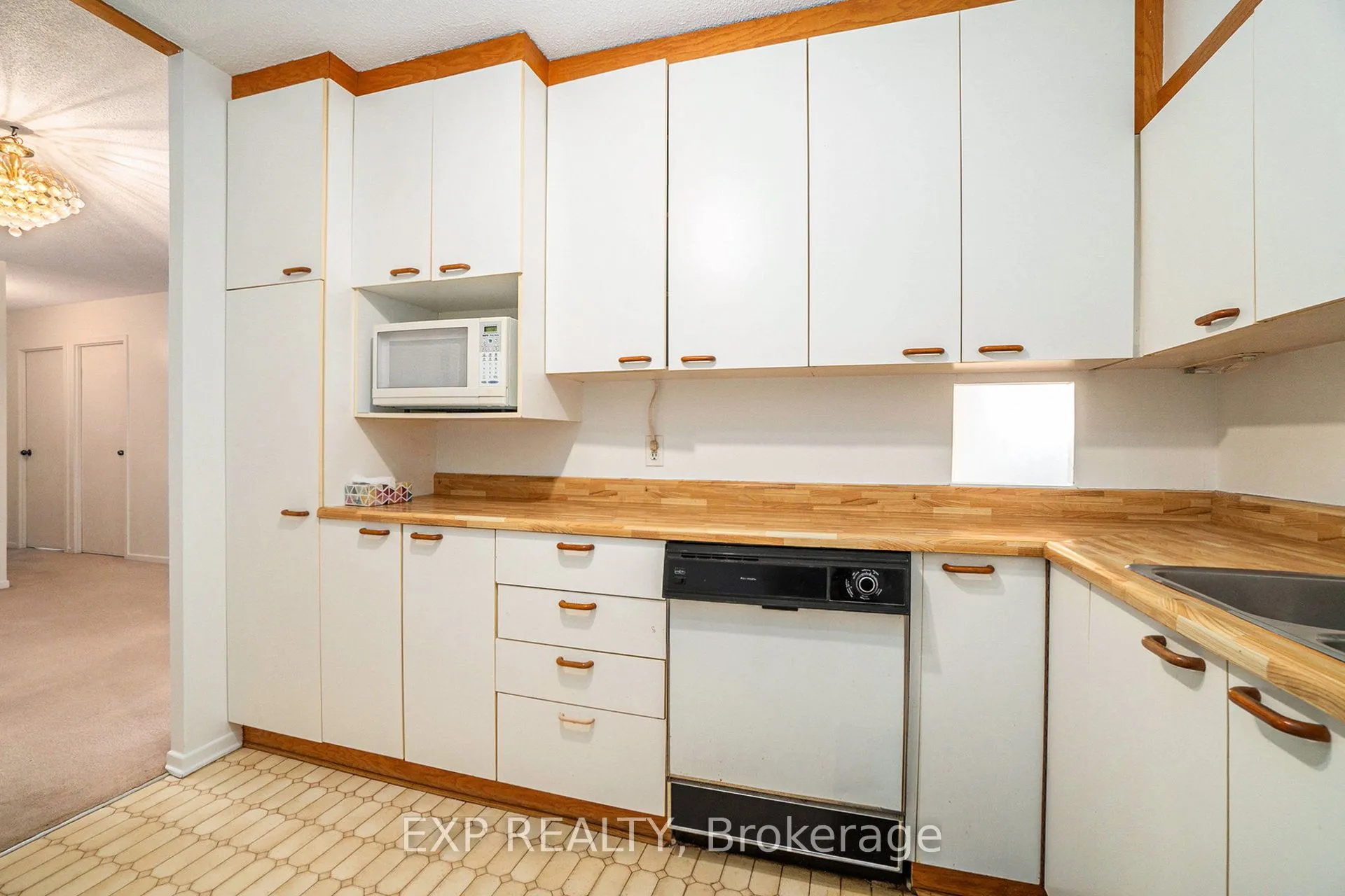 900 Dynes Road, #408