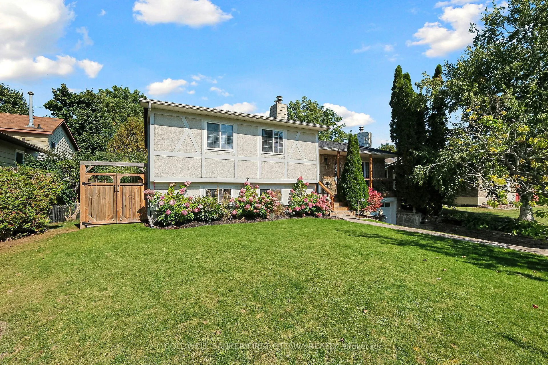 421 Ferrill Crescent