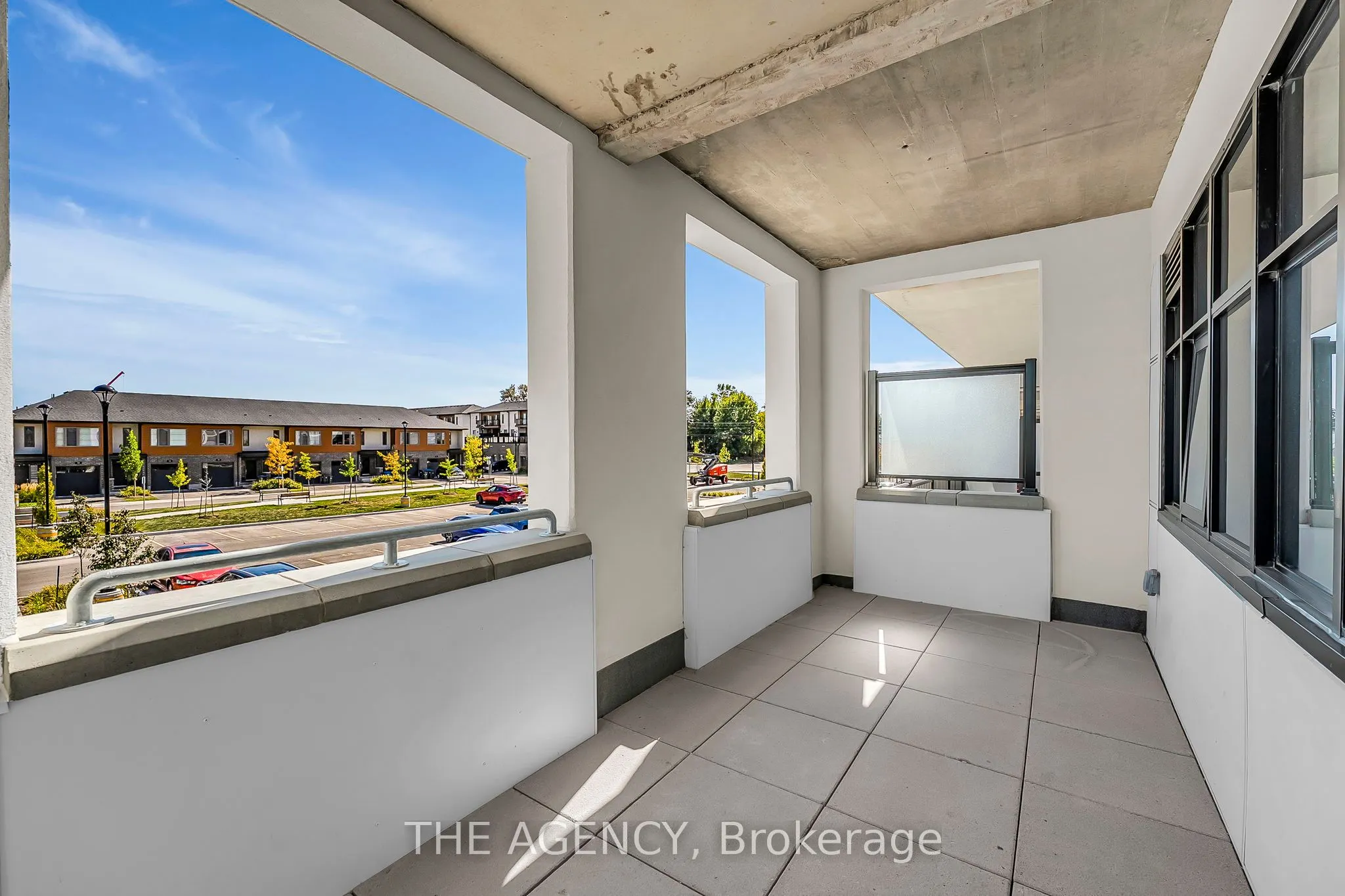 120 HURON Street, #221