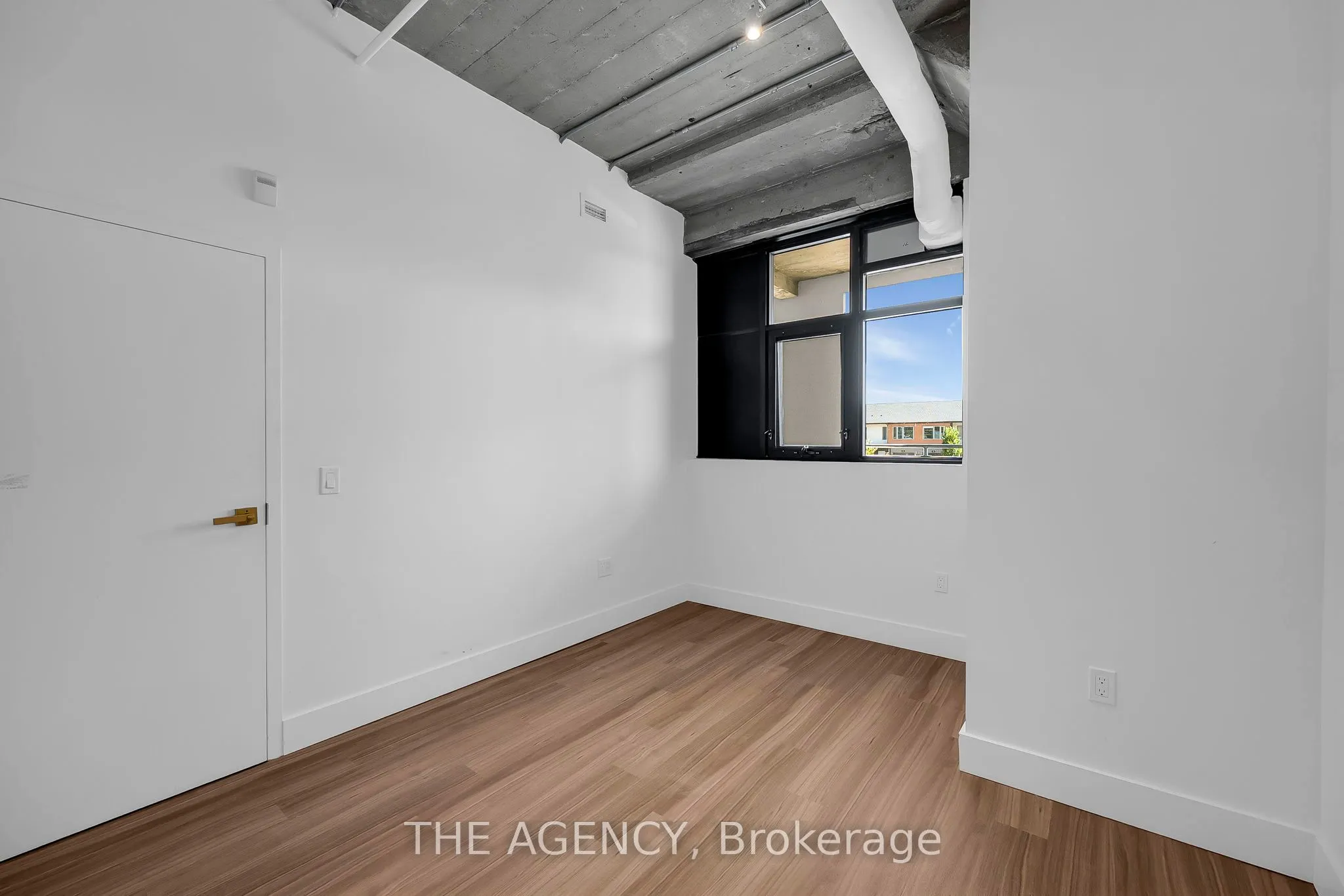 120 HURON Street, #221