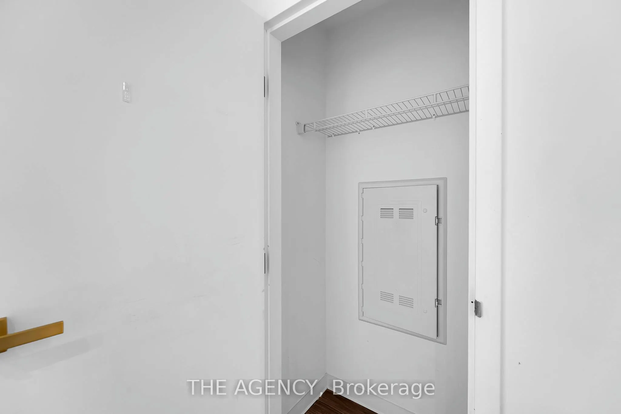 120 HURON Street, #221