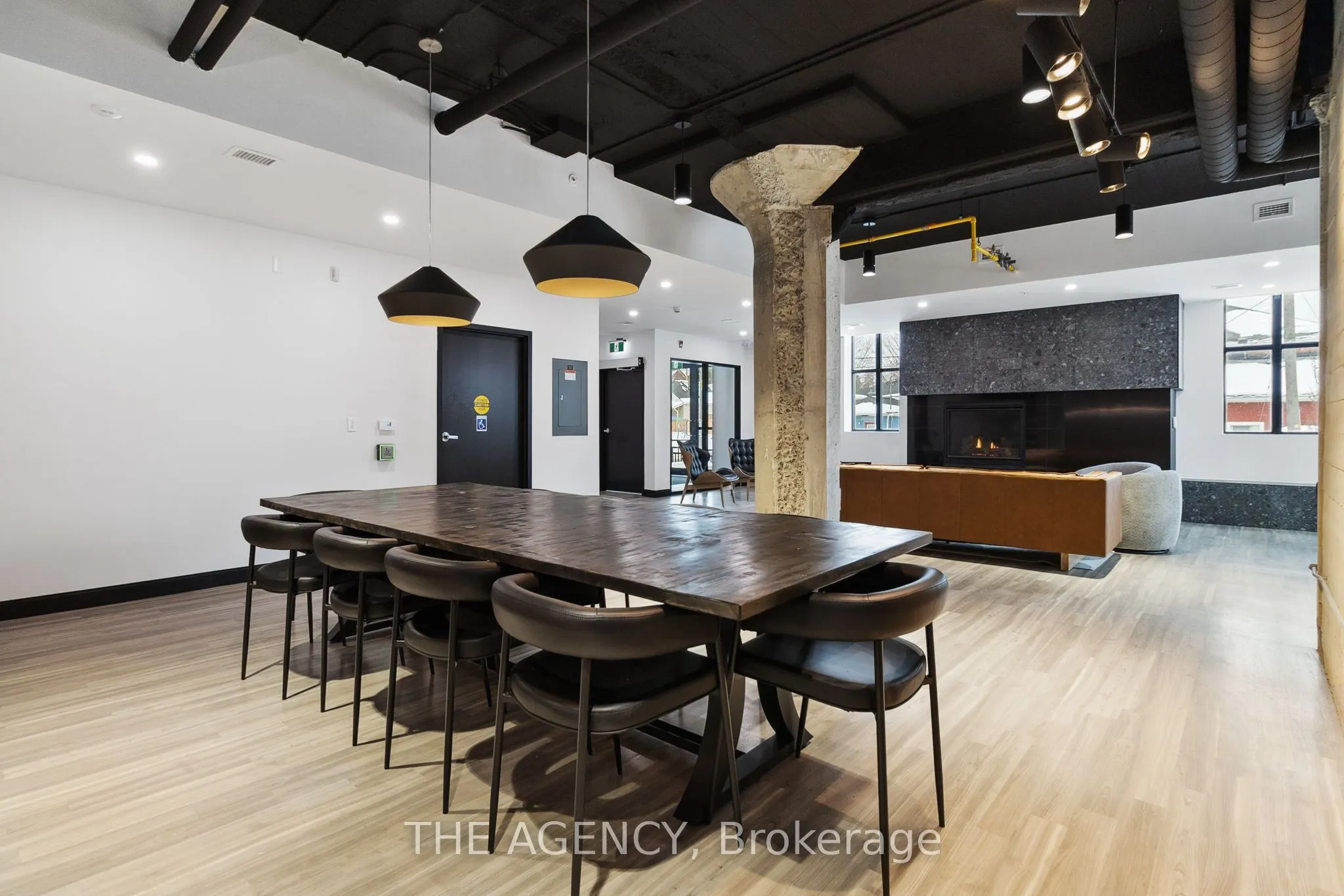 120 HURON Street, #221