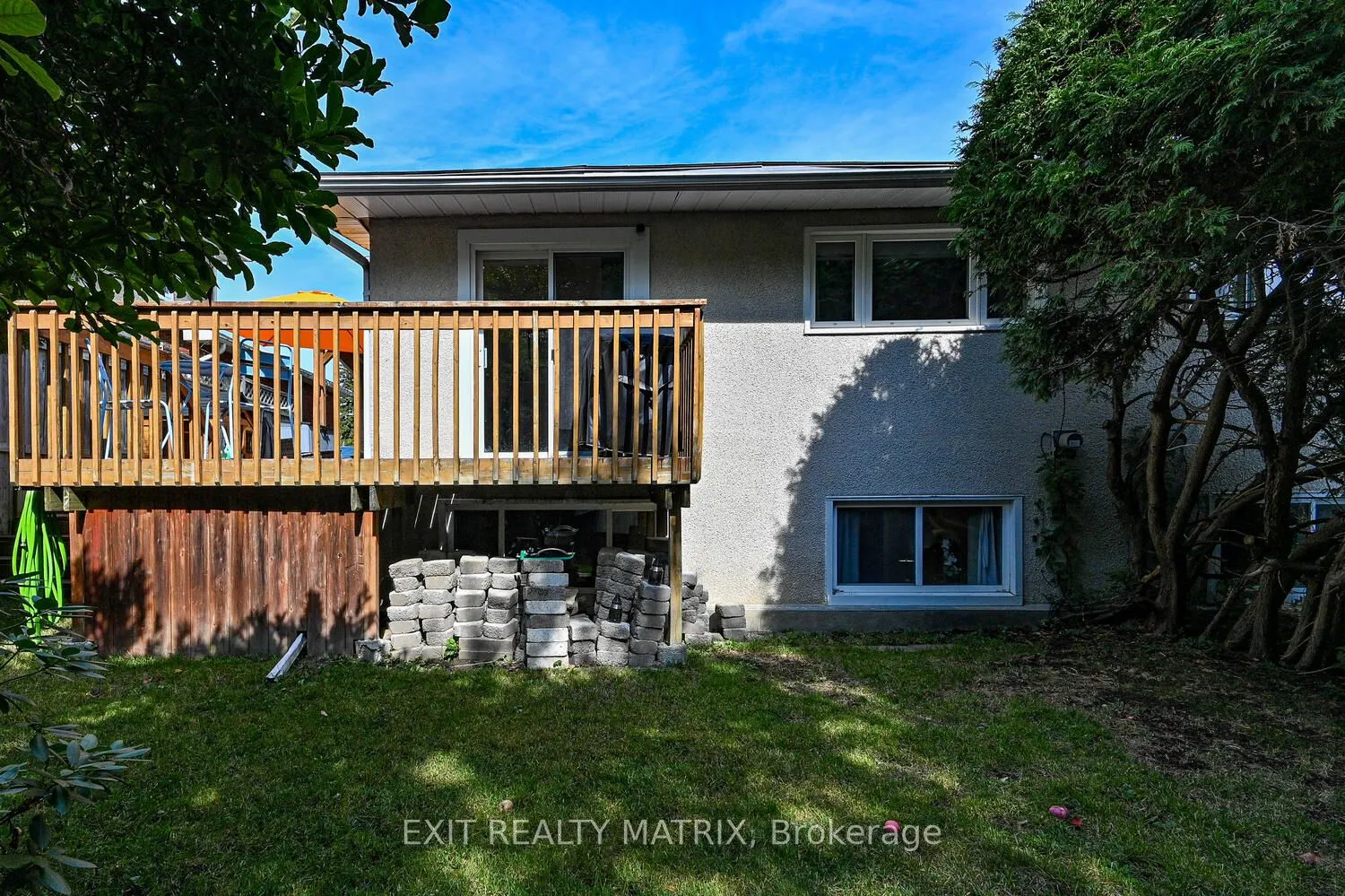 90 Chesterton Drive