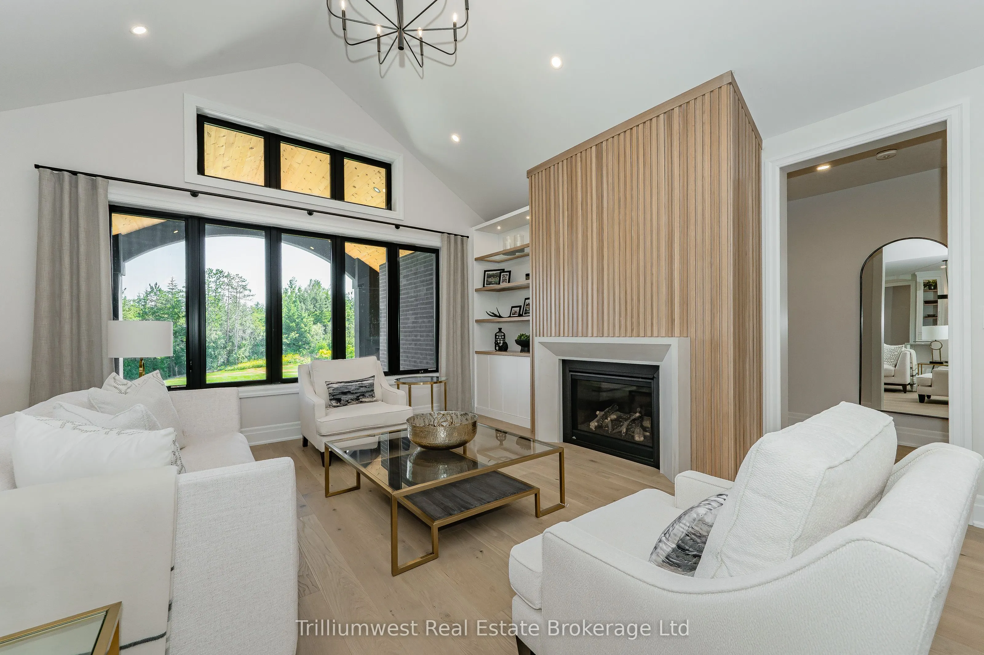10 Inverhill Road