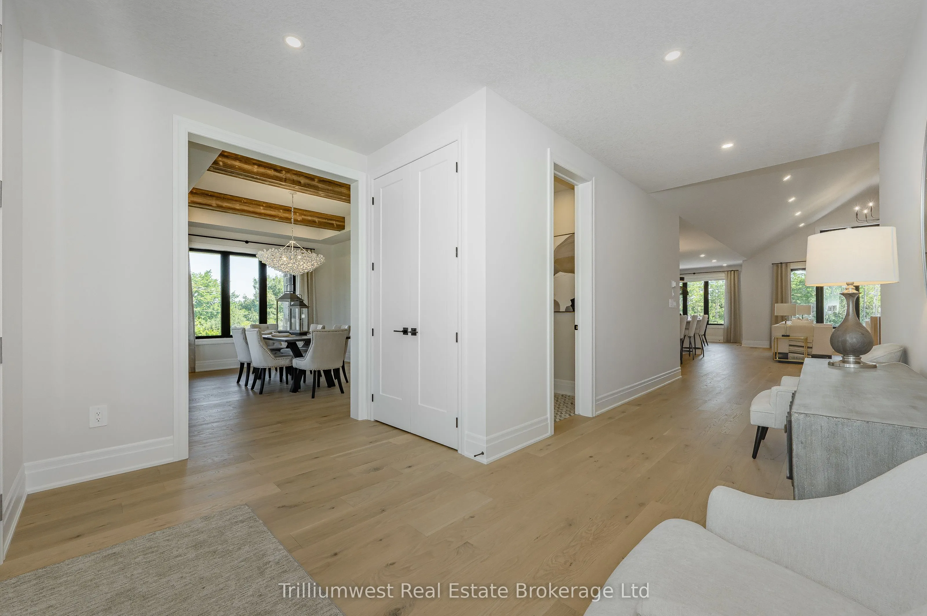 10 Inverhill Road