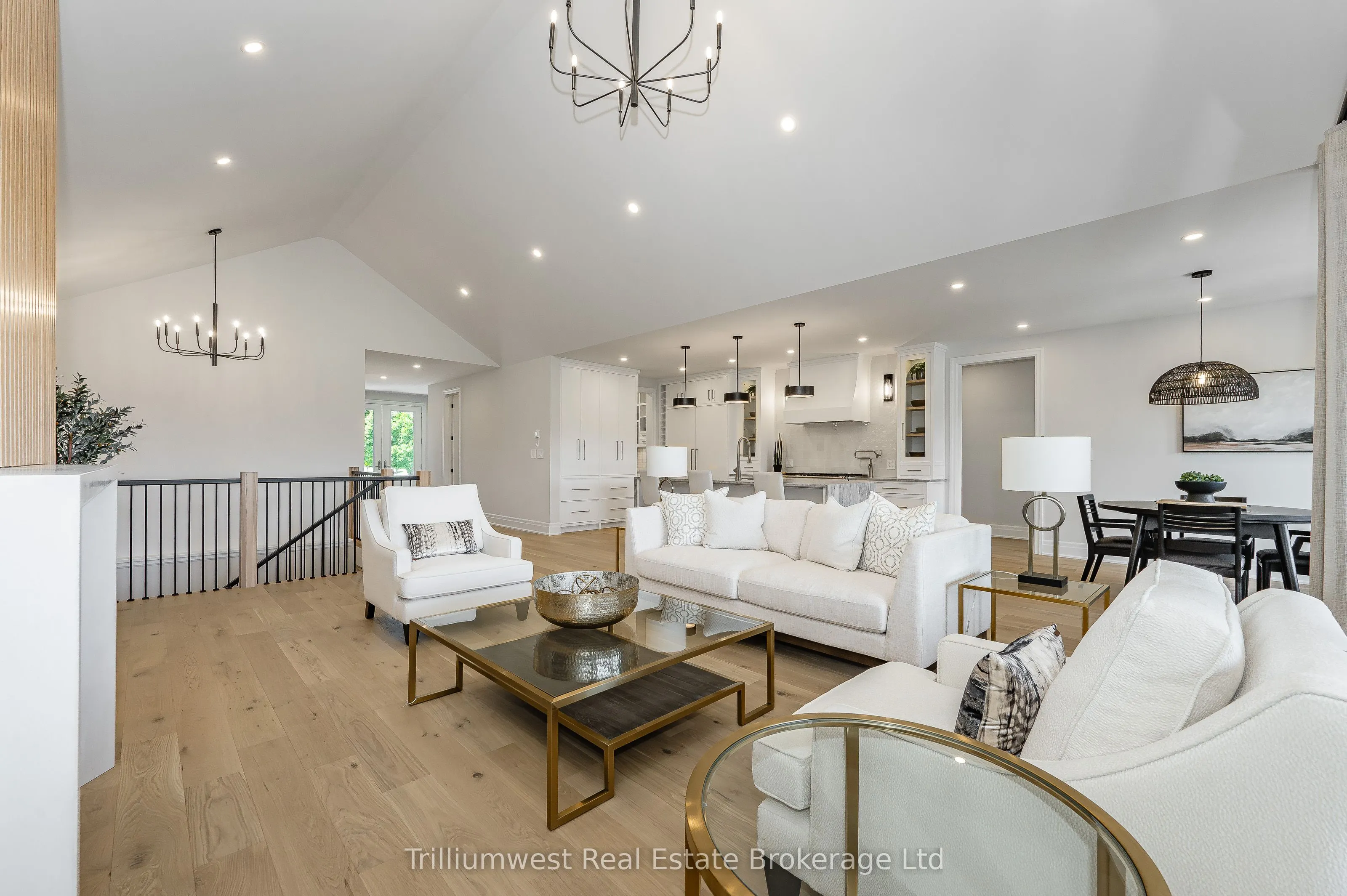 10 Inverhill Road