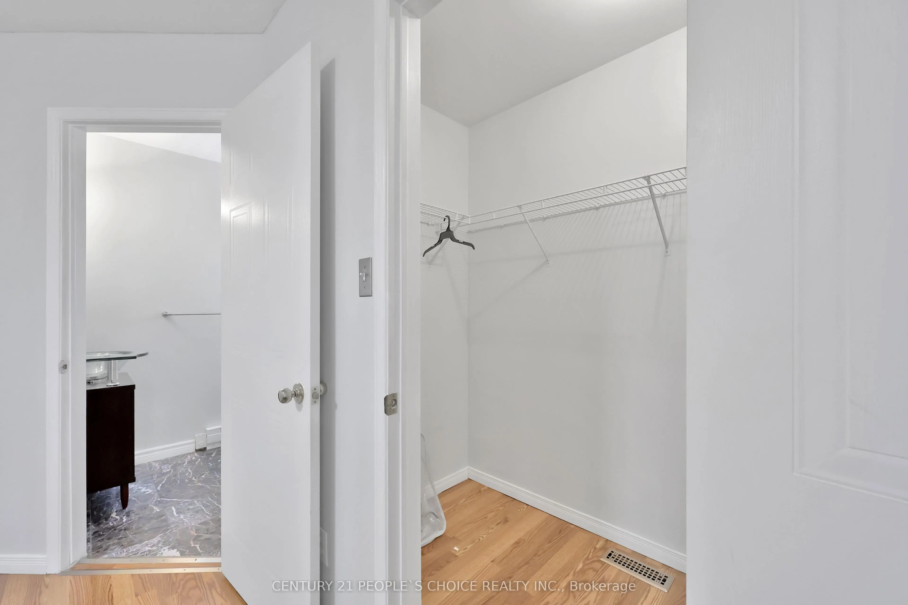 34 PHAIR Crescent