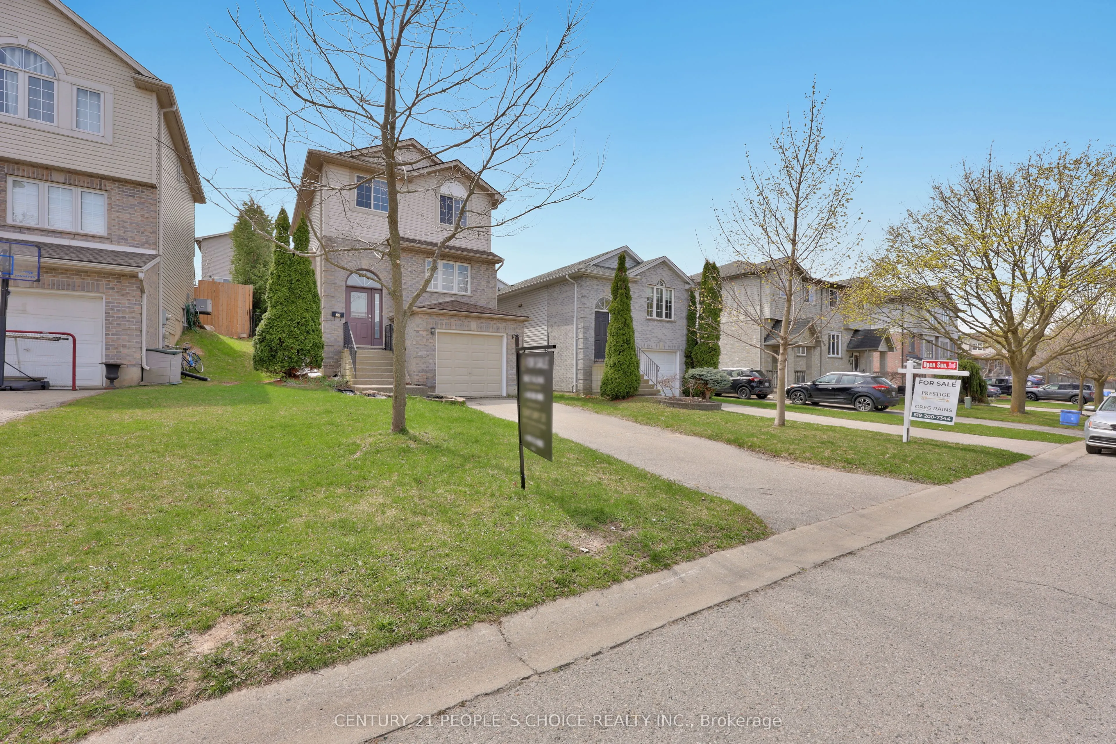 34 PHAIR Crescent