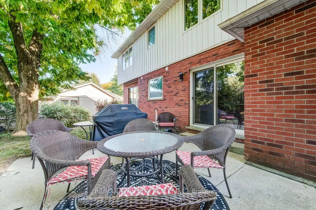 466 Kingsford Place