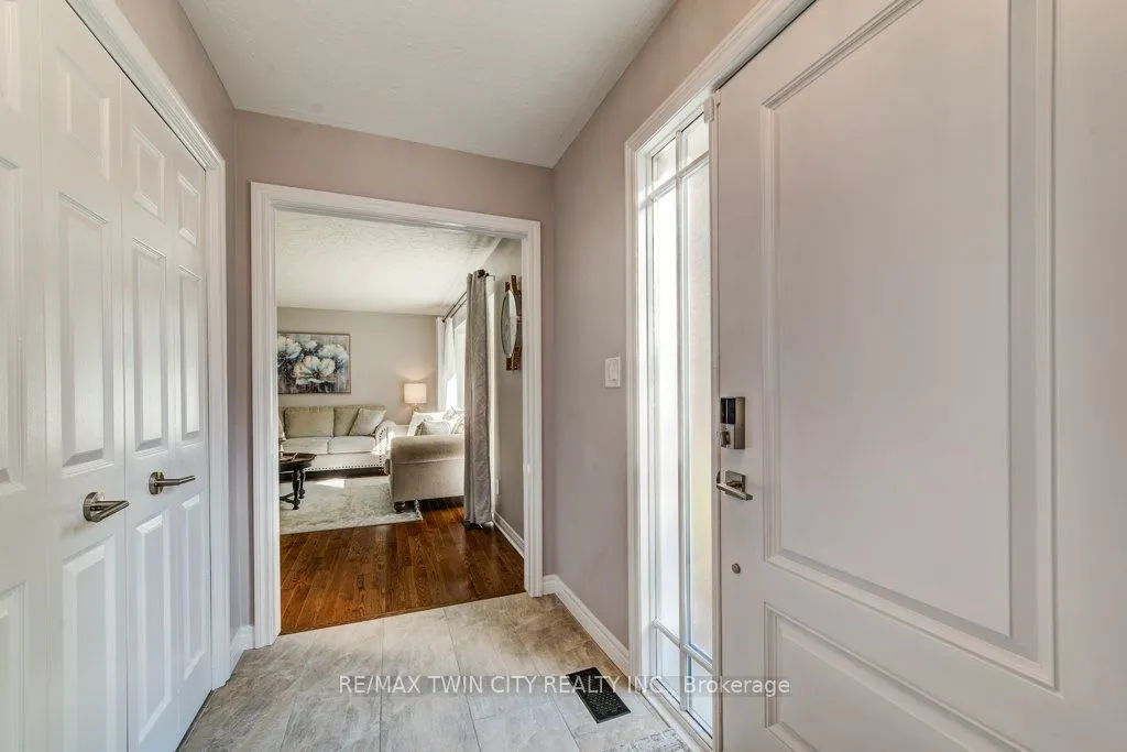 466 Kingsford Place