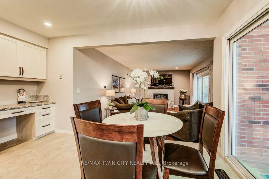 466 Kingsford Place