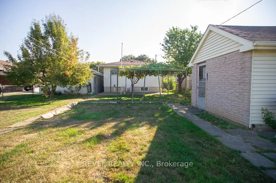 10 Linden Avenue