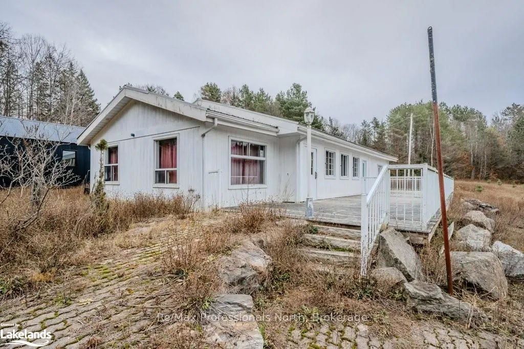 2180-2186 HIGHWAY 141