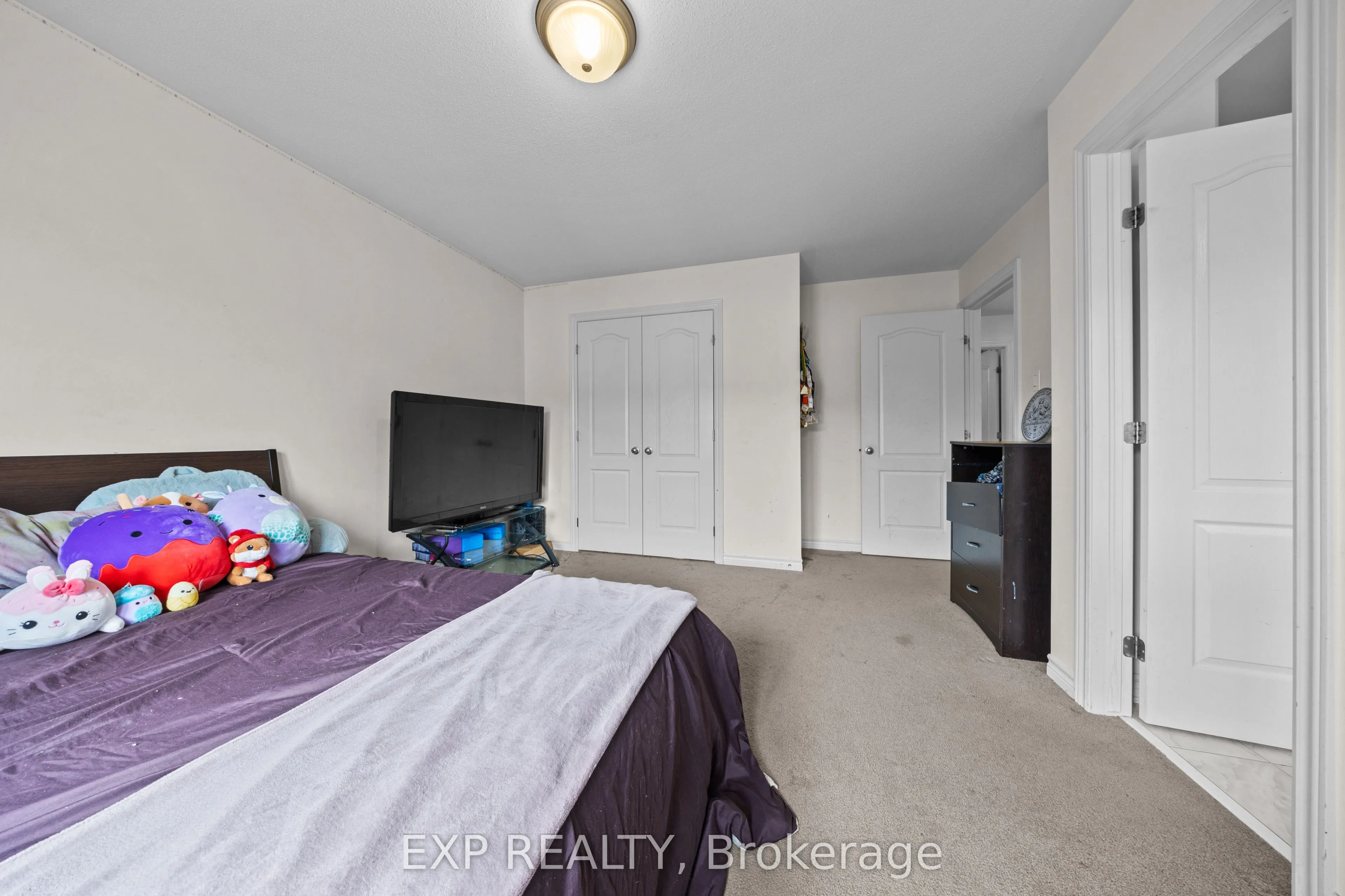 121 Daglan Crescent