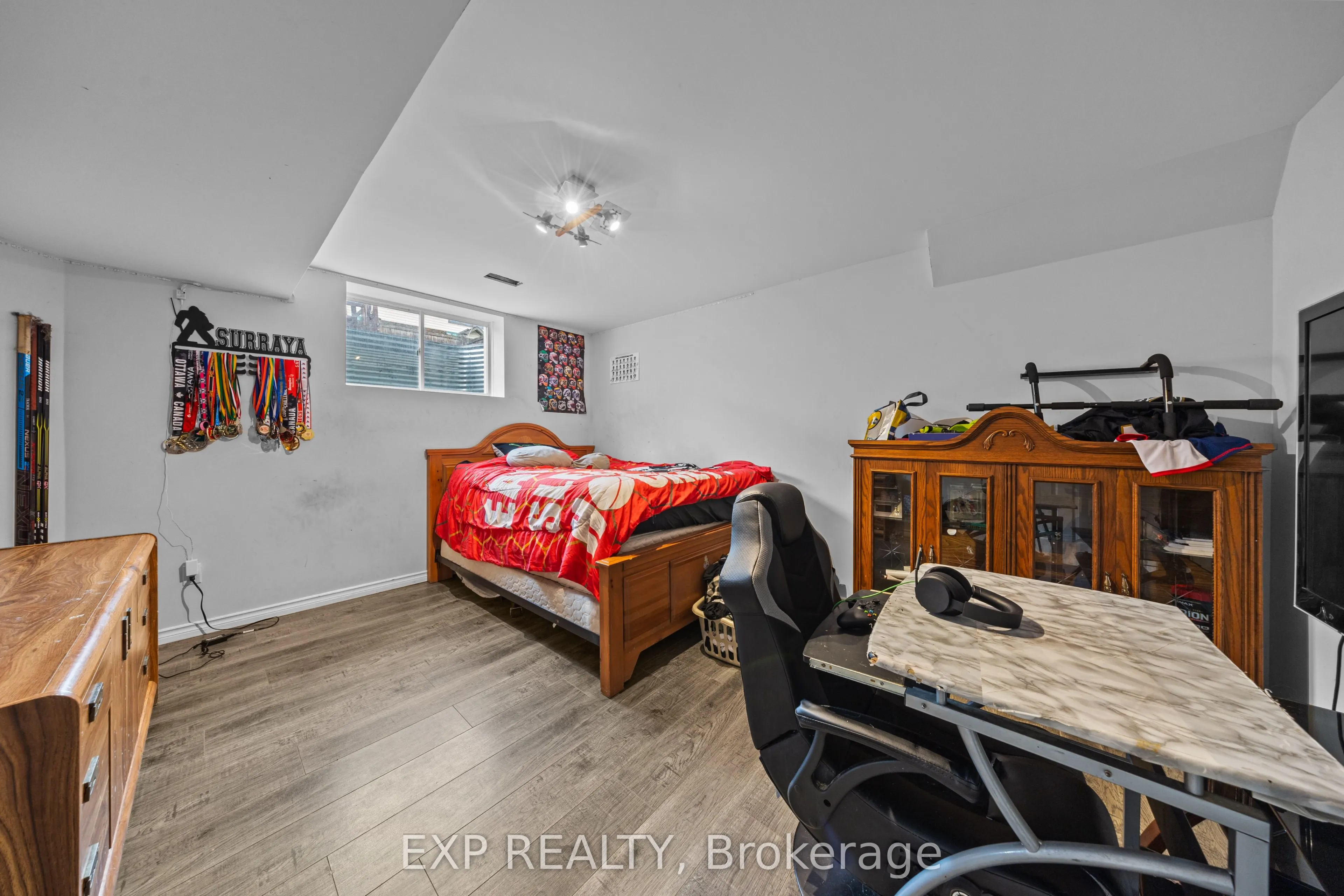 121 Daglan Crescent