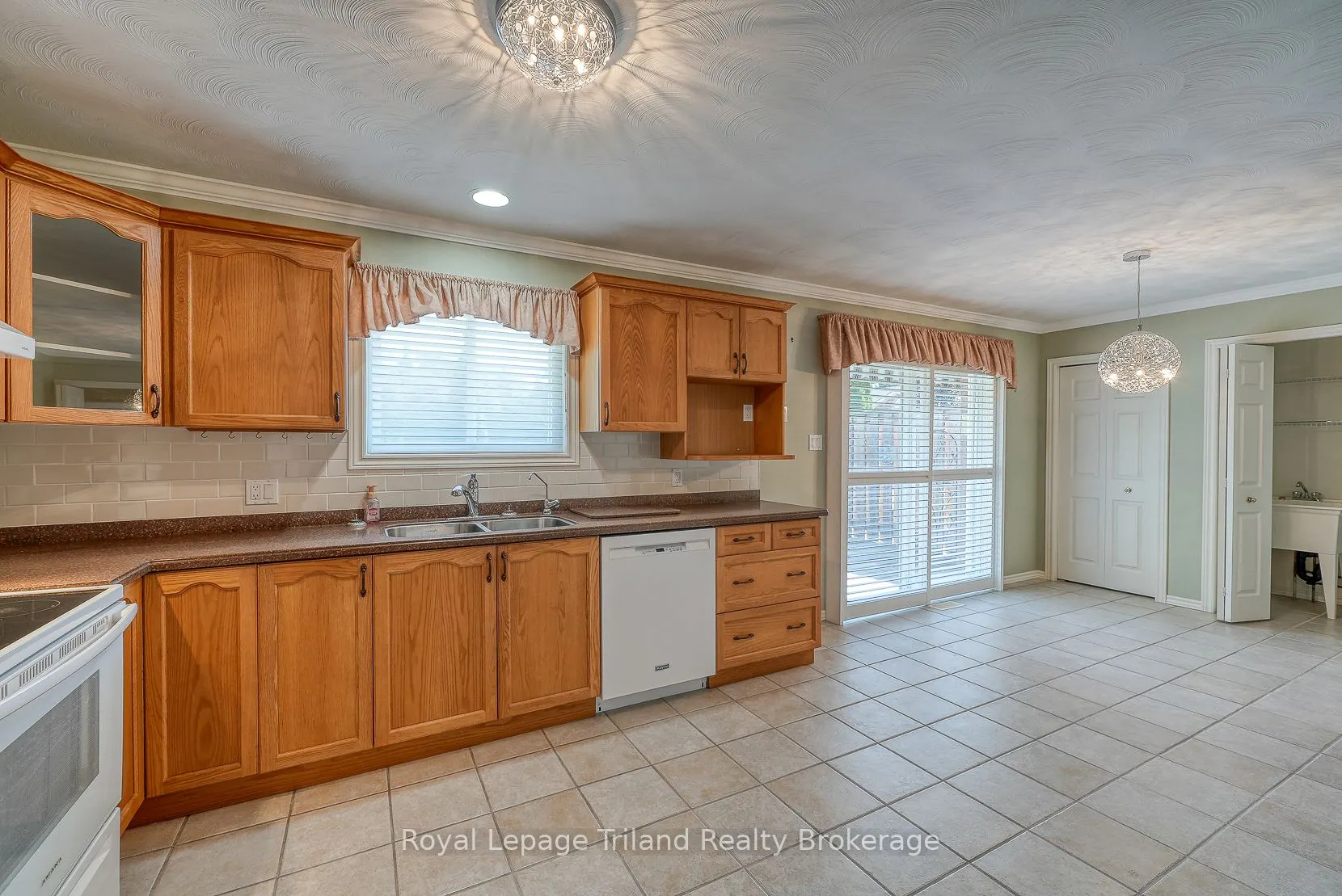 928 Lorene Street, #5
