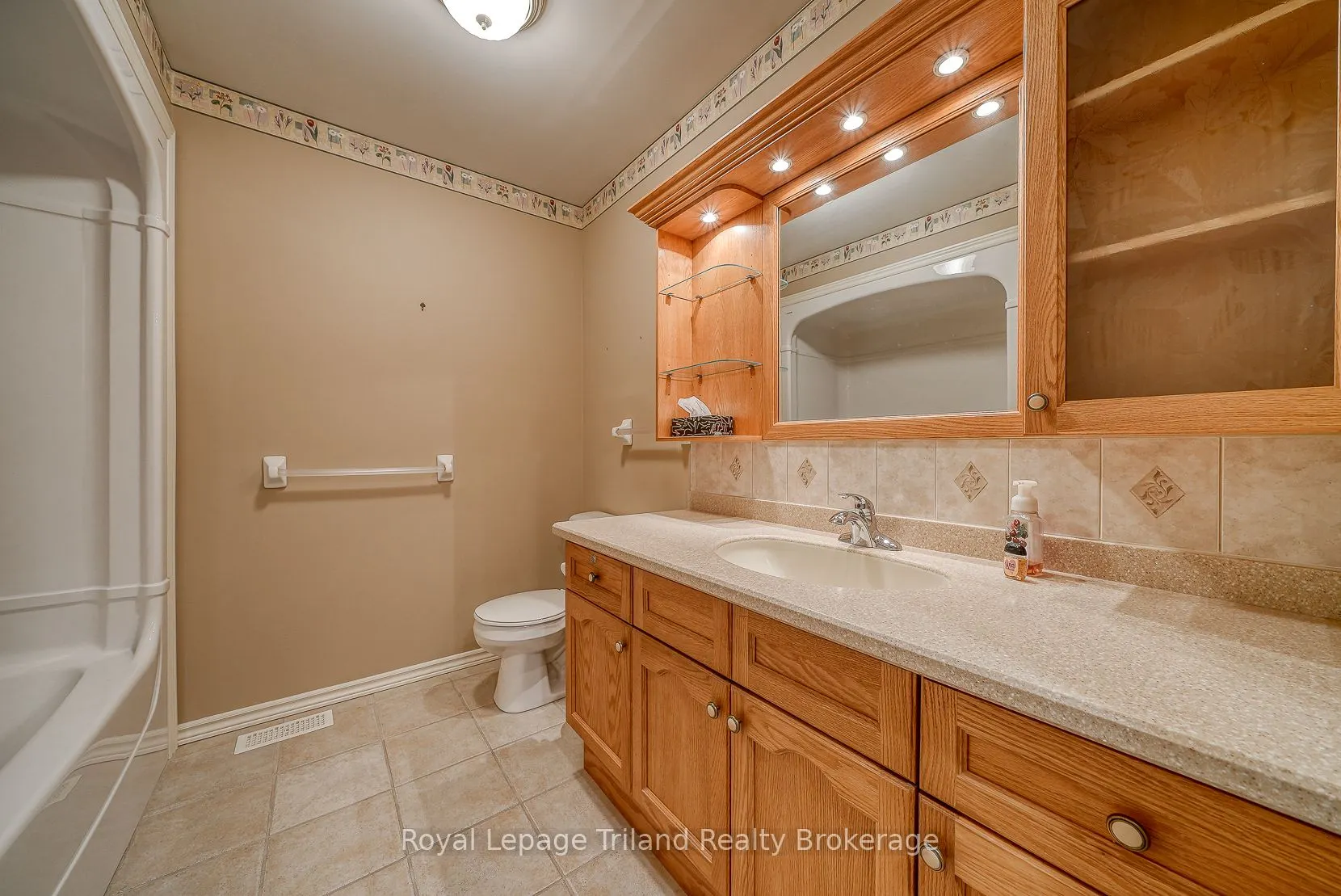 928 Lorene Street, #5