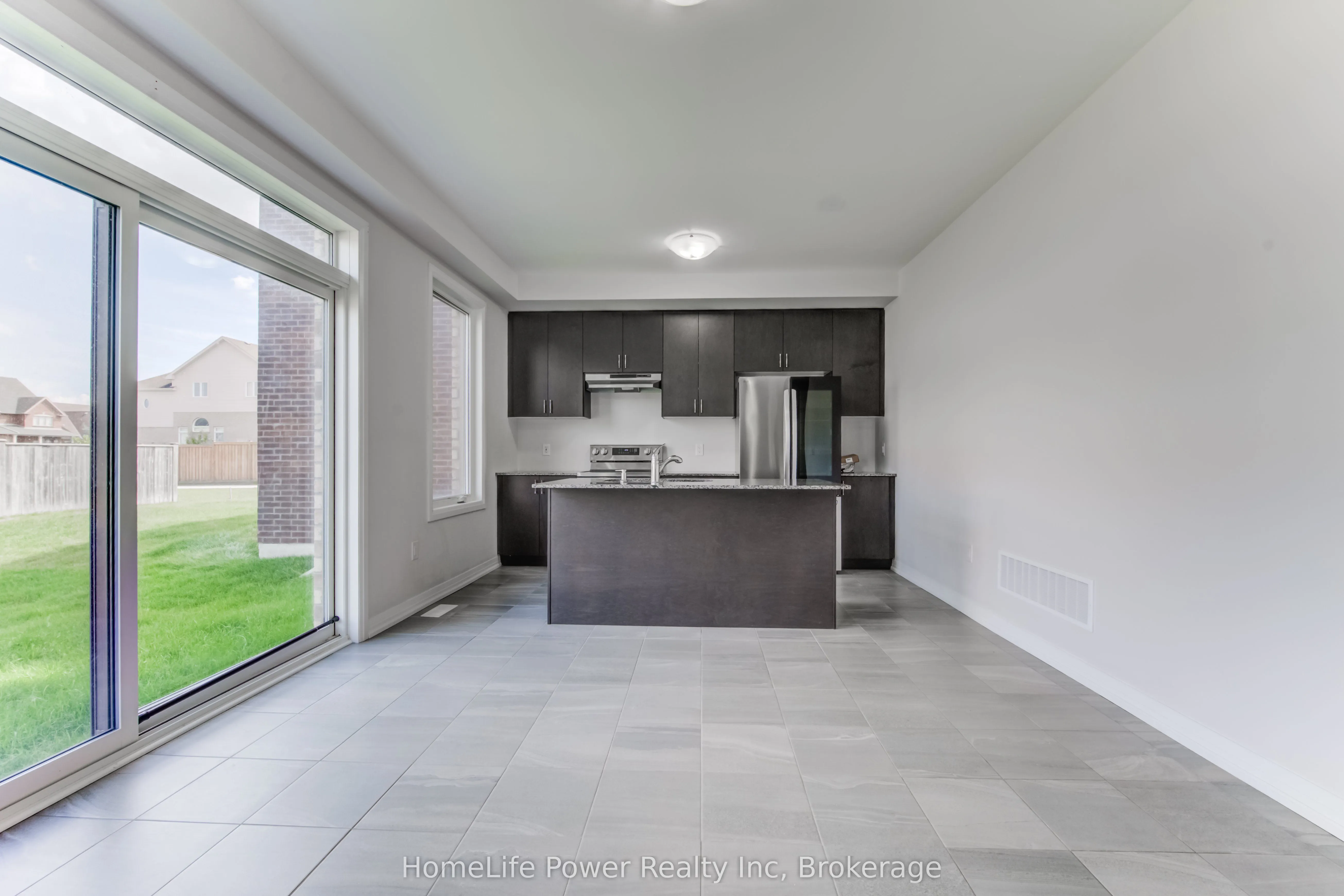 104 BLACKLOCK Street