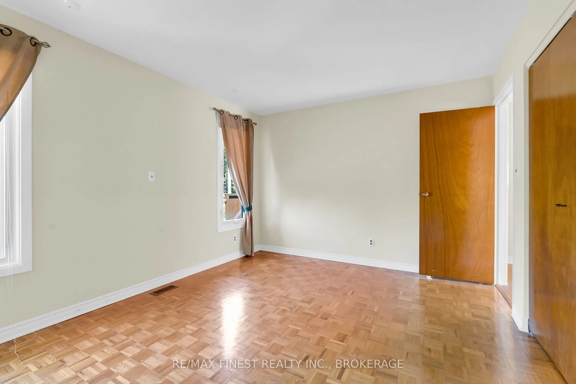 7 Huff Avenue