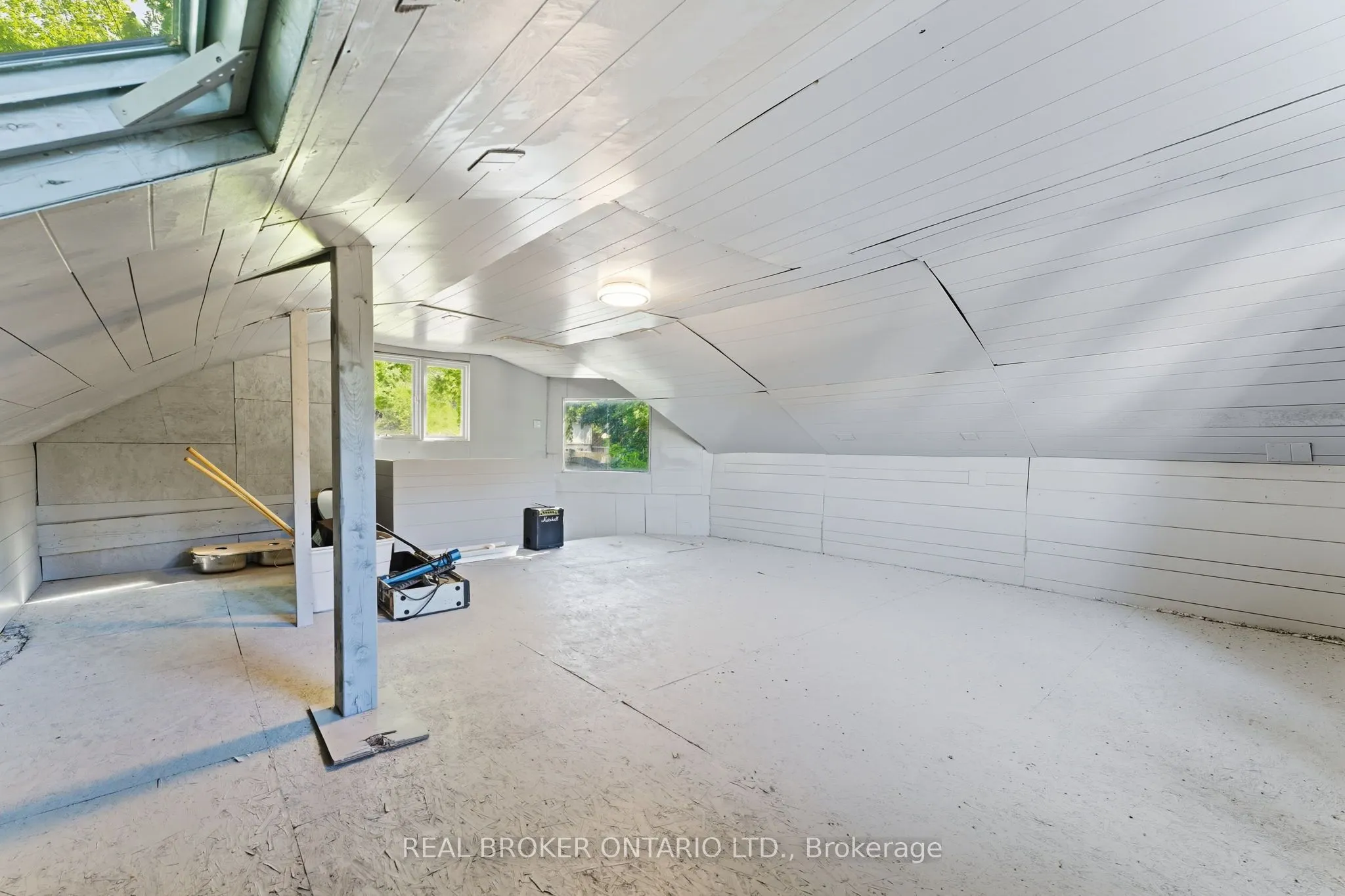 81 Beech Avenue