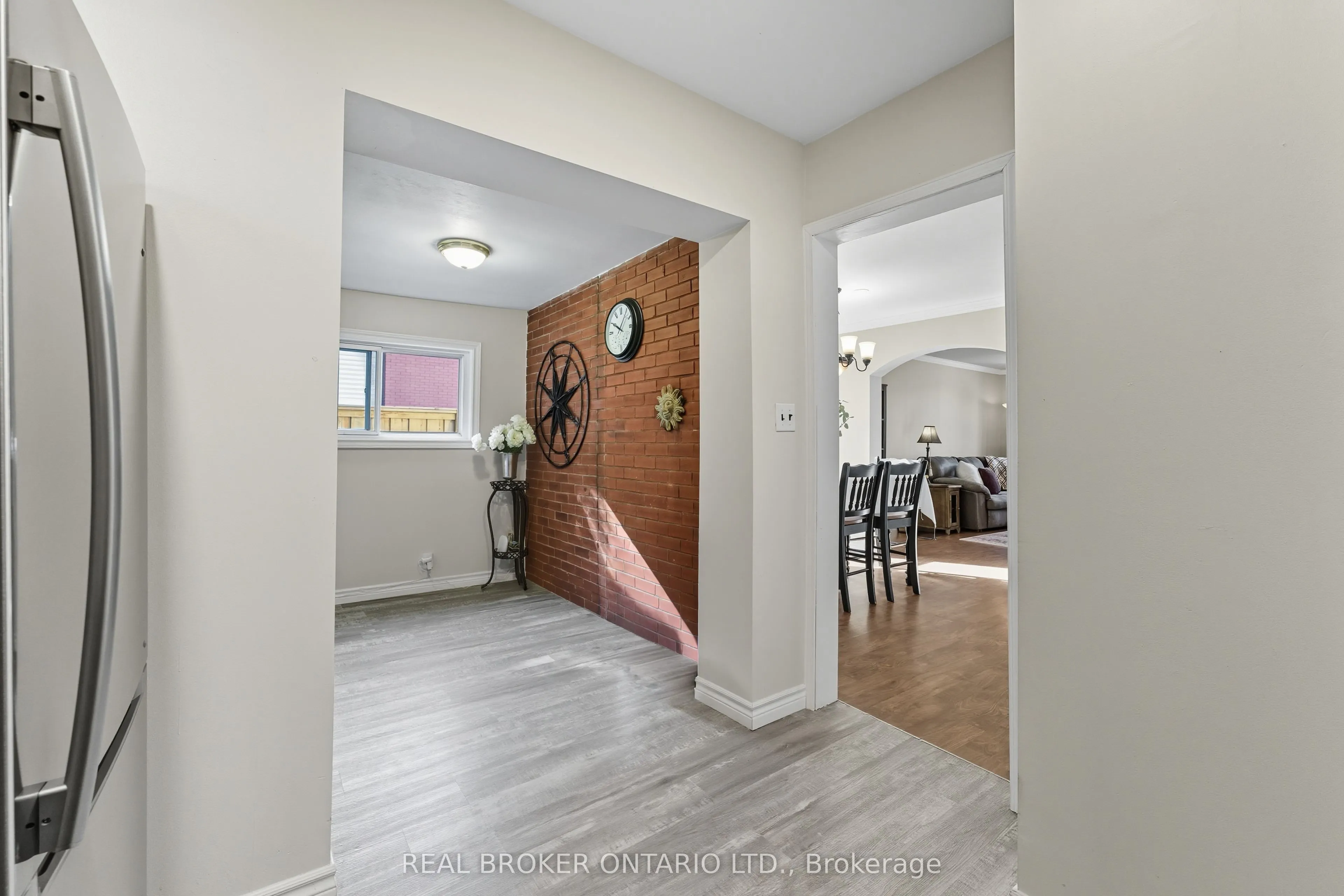 81 Beech Avenue