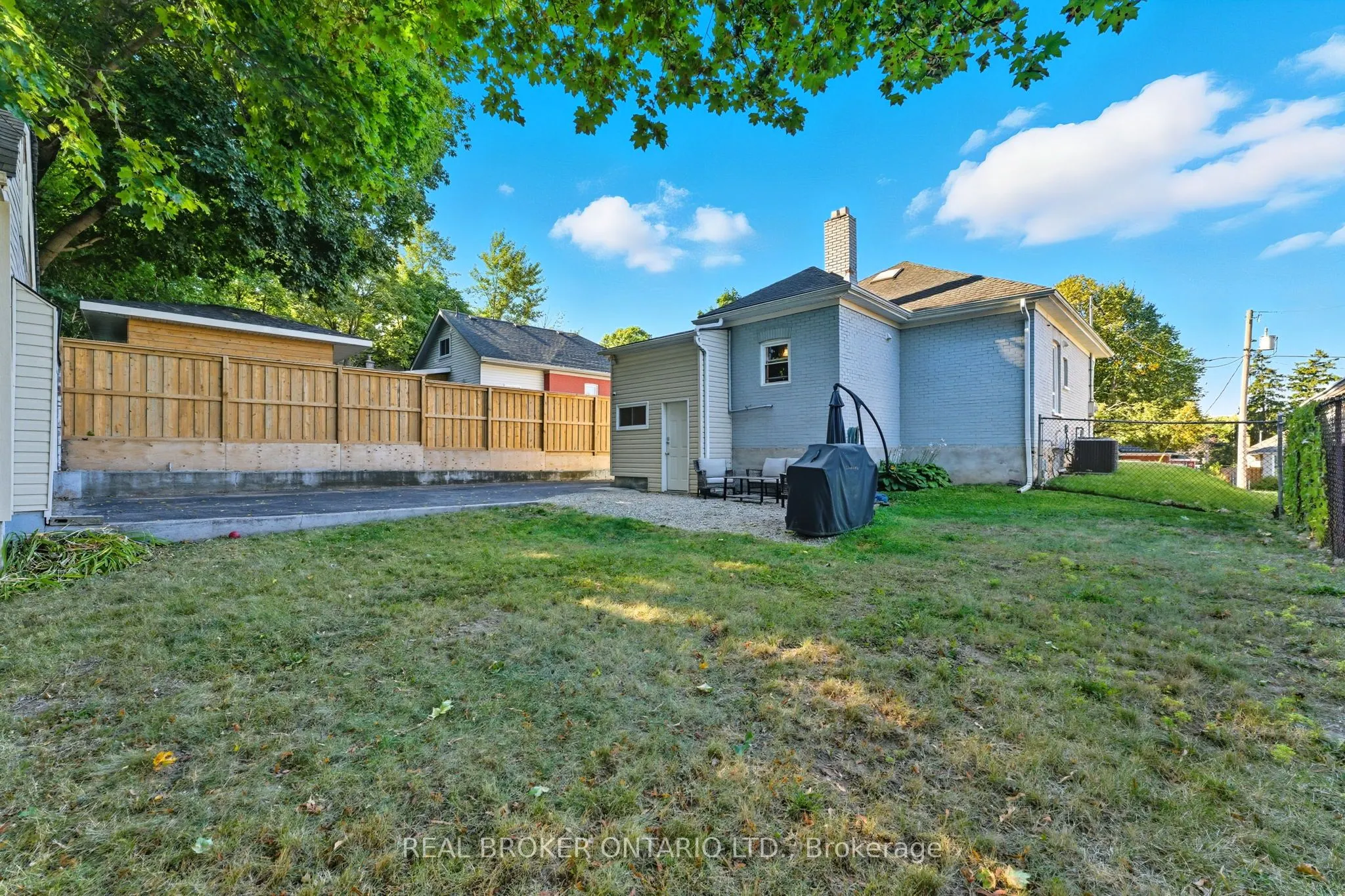 81 Beech Avenue