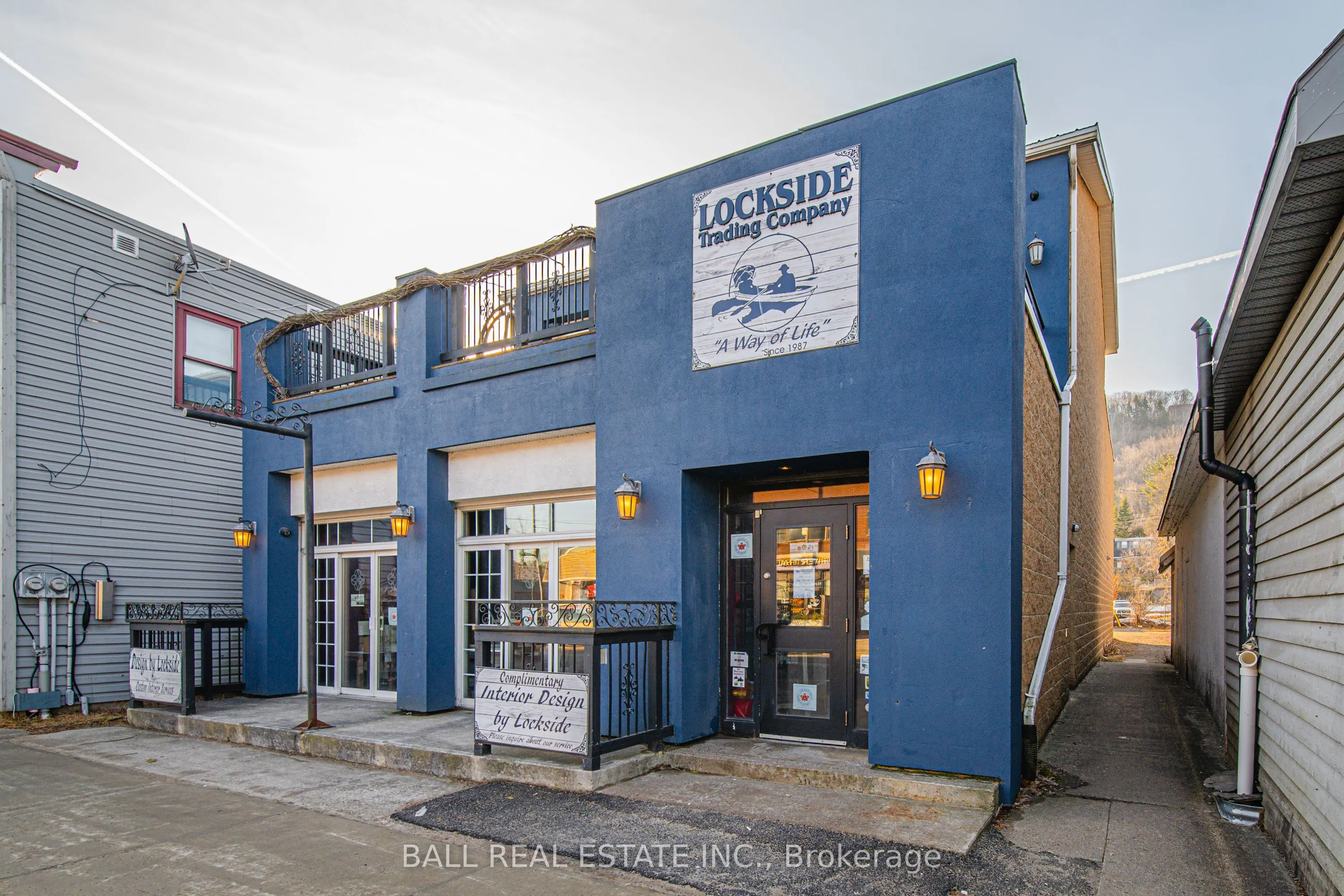 212 Highland Street