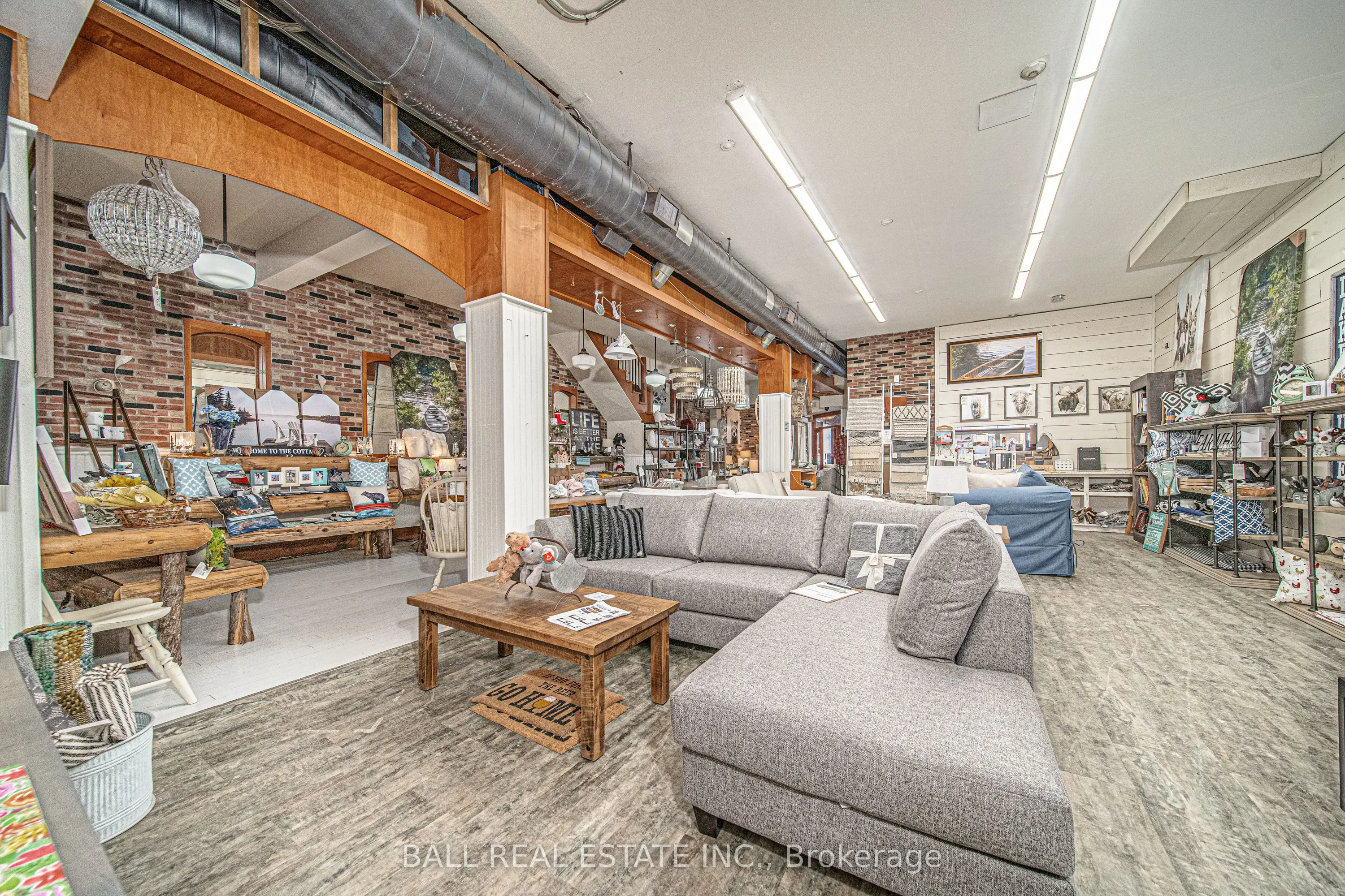 212 Highland Street