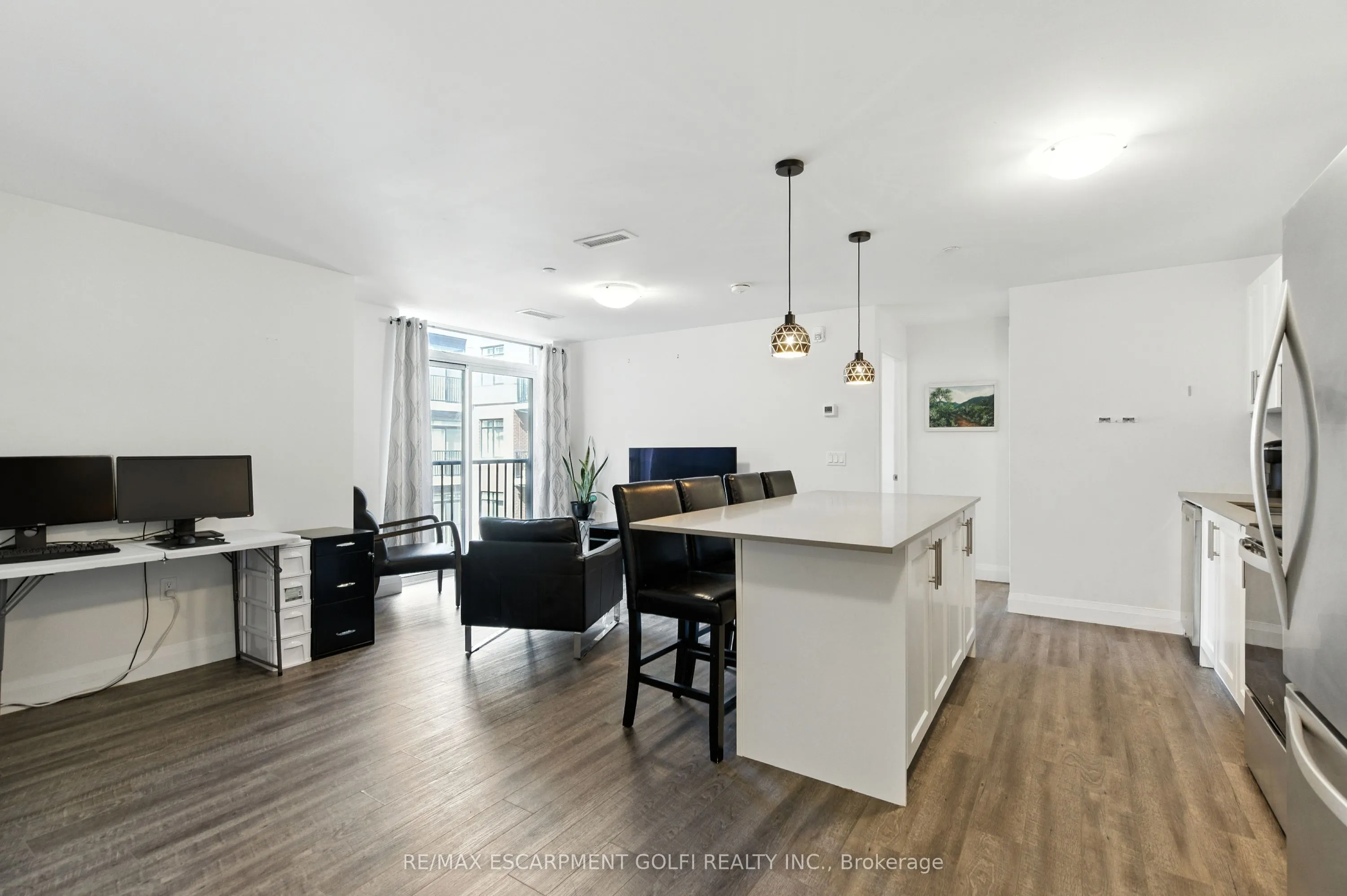 1 Redfern Avenue, #304